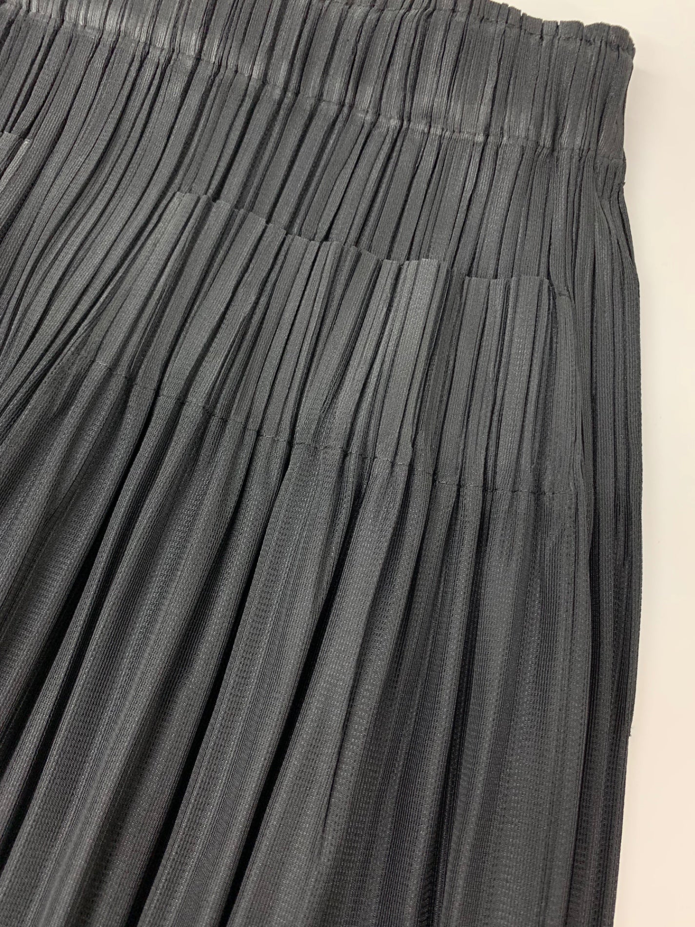 プリーツプリーズイッセイミヤケ PP55 J6403 スカート 3 ブラック プリーツ ITATABA18NQ1