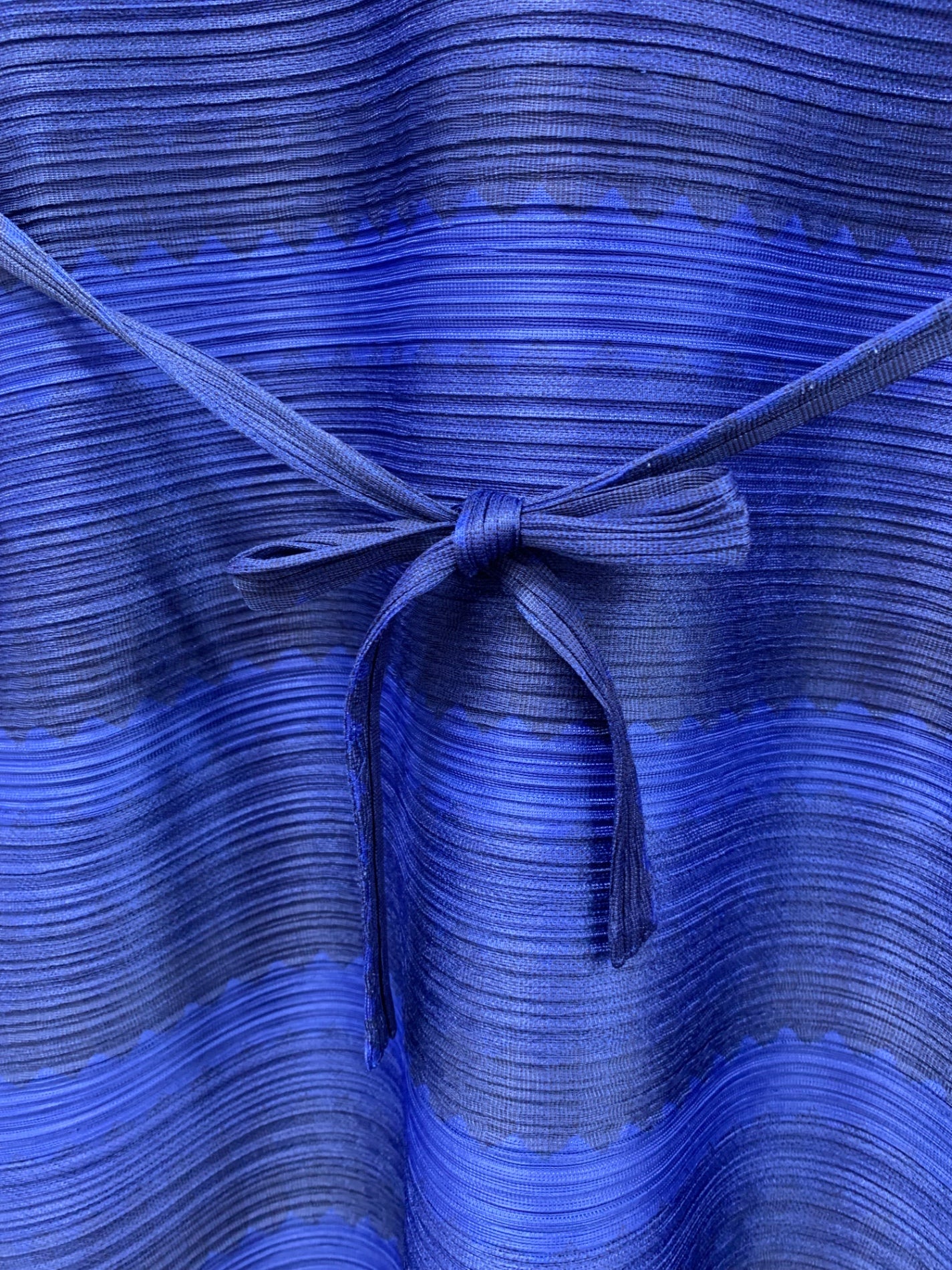 プリーツプリーズイッセイミヤケ PP33-JH651 ワンピース 3 ブルー ハイネック IT2SOPX5LIWR 【SALE】