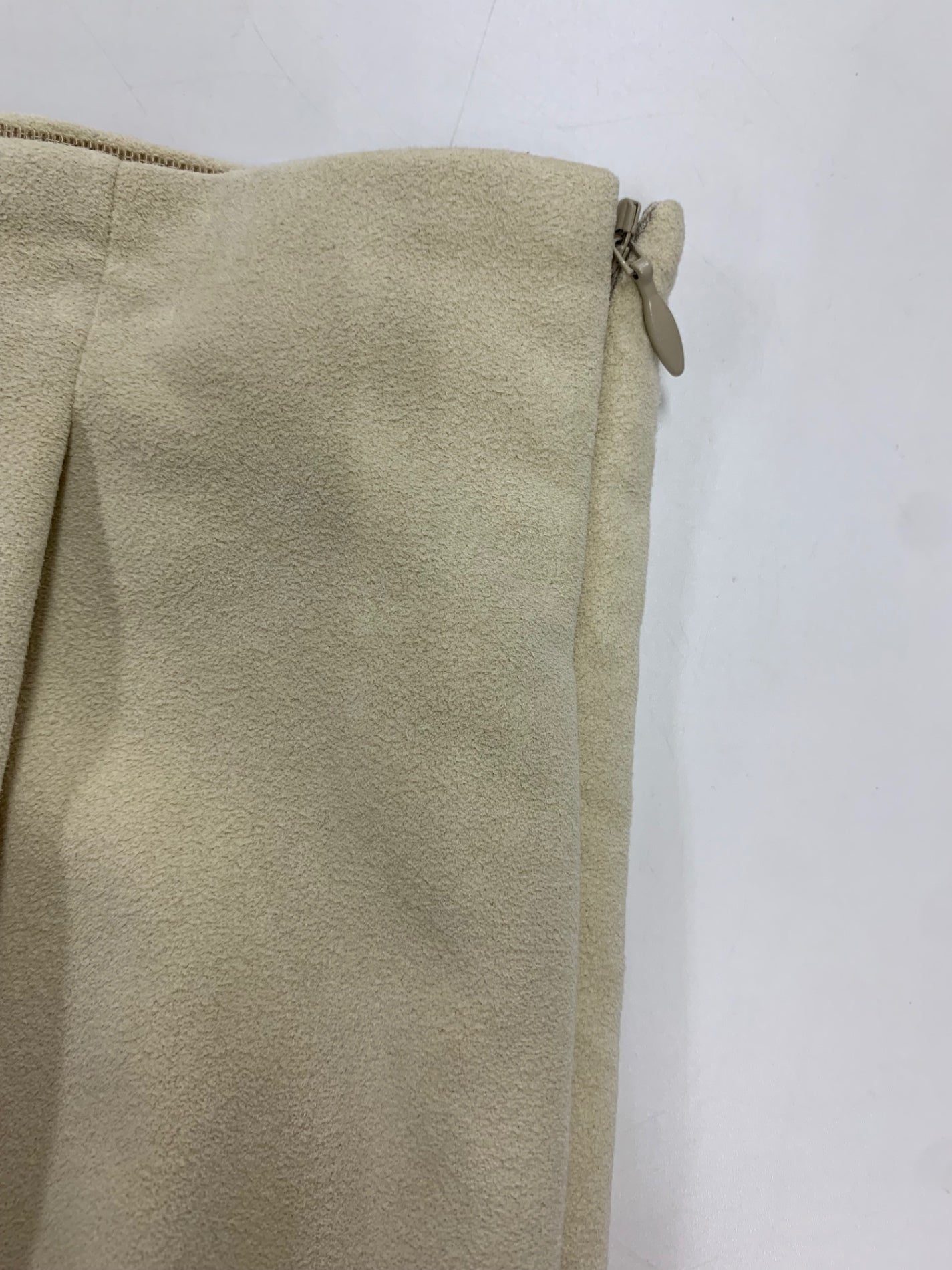 デイジーリン Daisy Suede Pants 06012 パンツ 40 ベージュ ITDXR1A5E4VA