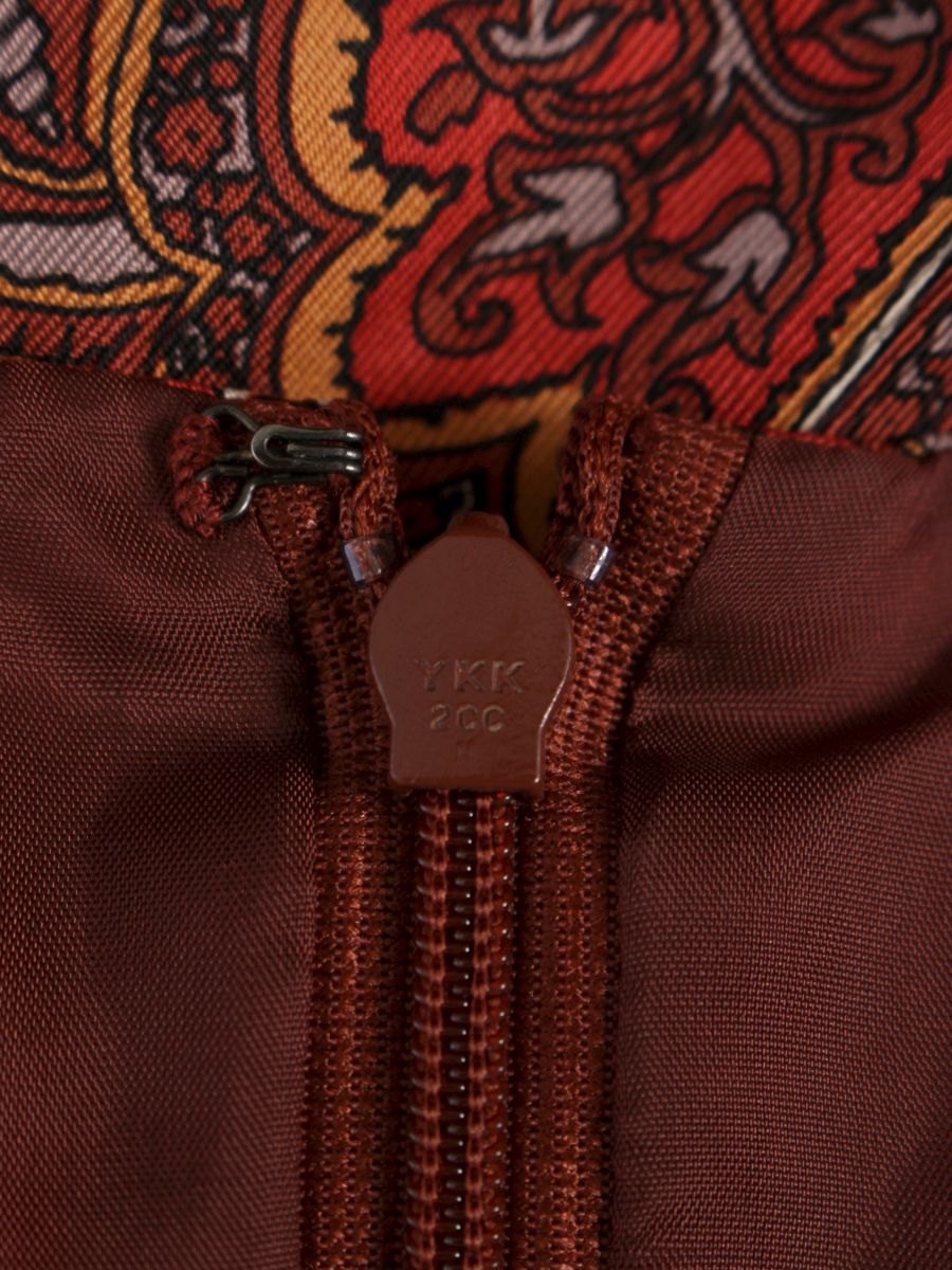 アルチザン 08-03OR04 ワンピース 9 ブラウン プリーツ フラワーモチーフ ITO05HIMV3OC 【SALE】