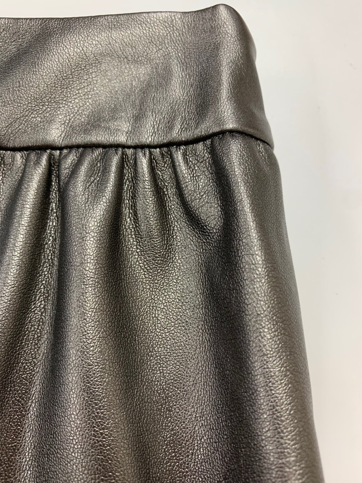 エムズグレイシー 417527 スカート 38 シルバー フェイクレザー ギャザー ITXEZ2ZP54WG