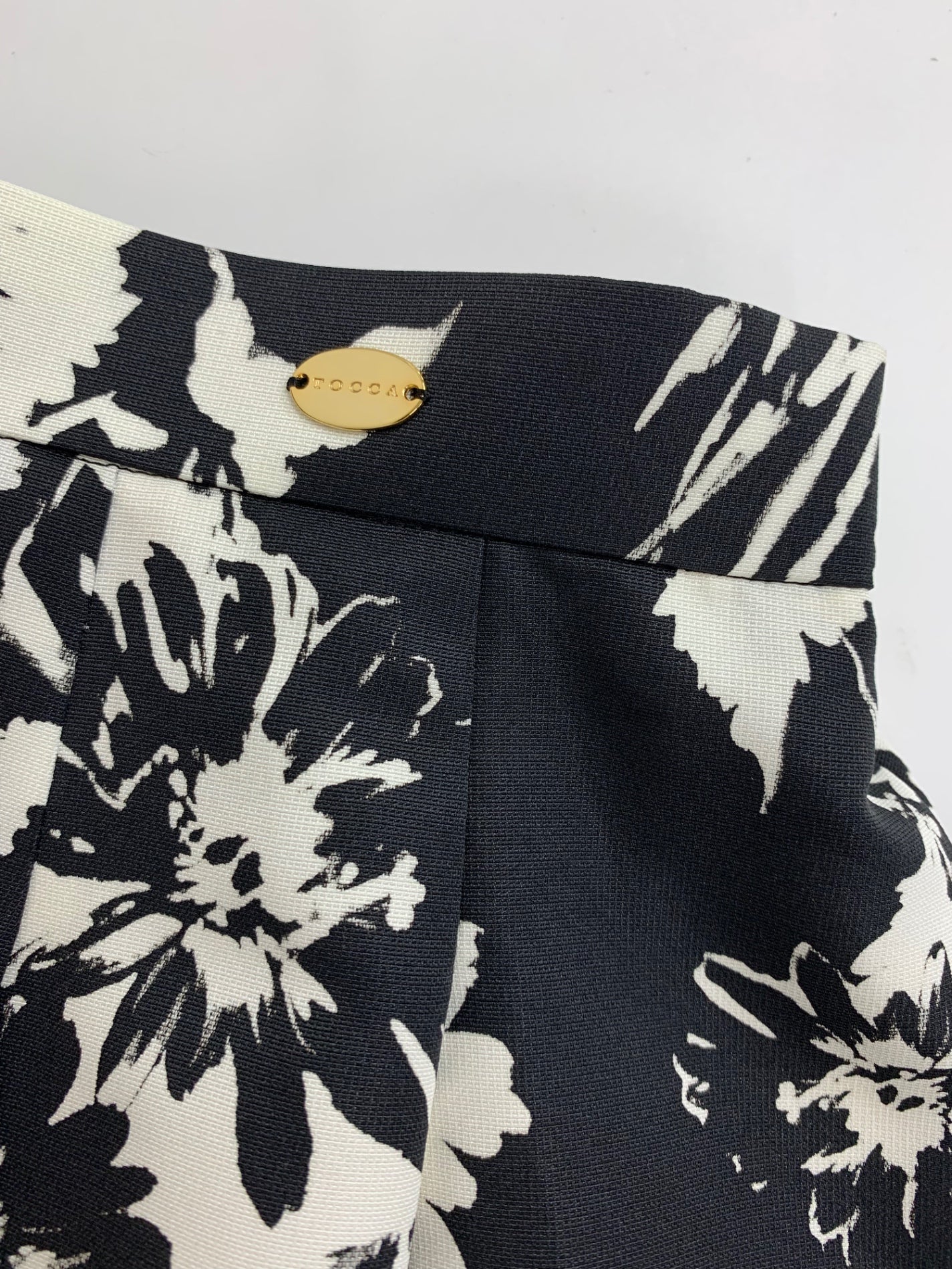 トッカ SA0130 505 スカート 0 ブラック 花 ウエストゴム ITYLWD2A943O