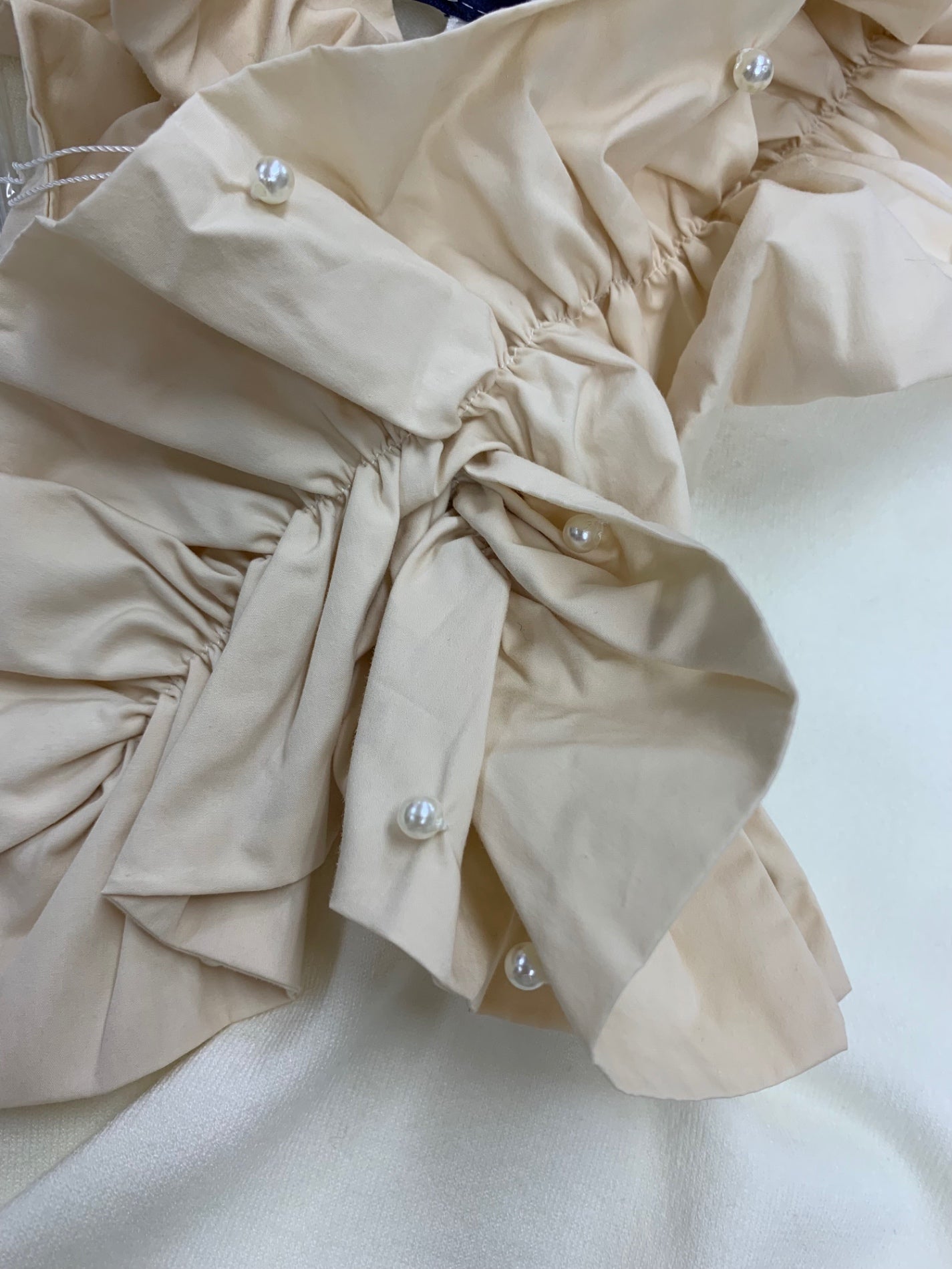 エムズグレイシー 318709 トップス 40 ホワイト パール フリル IT10DWNE3MJB