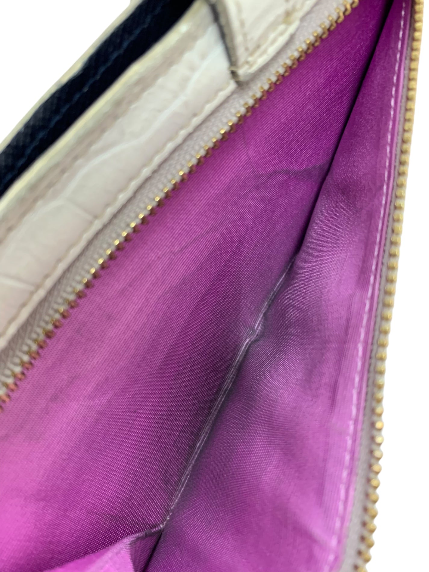 エーディーエムジェイ 長財布 ホワイト クロコ型押し ヒマラヤ スワロフスキー ITOE3H982FA8 【SALE】