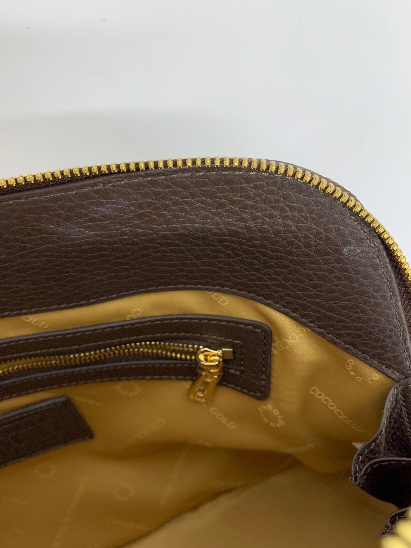 ココセリュックスゴールド ハンドバッグ ブラウン レザー 2WAY ITV08IOYHX06