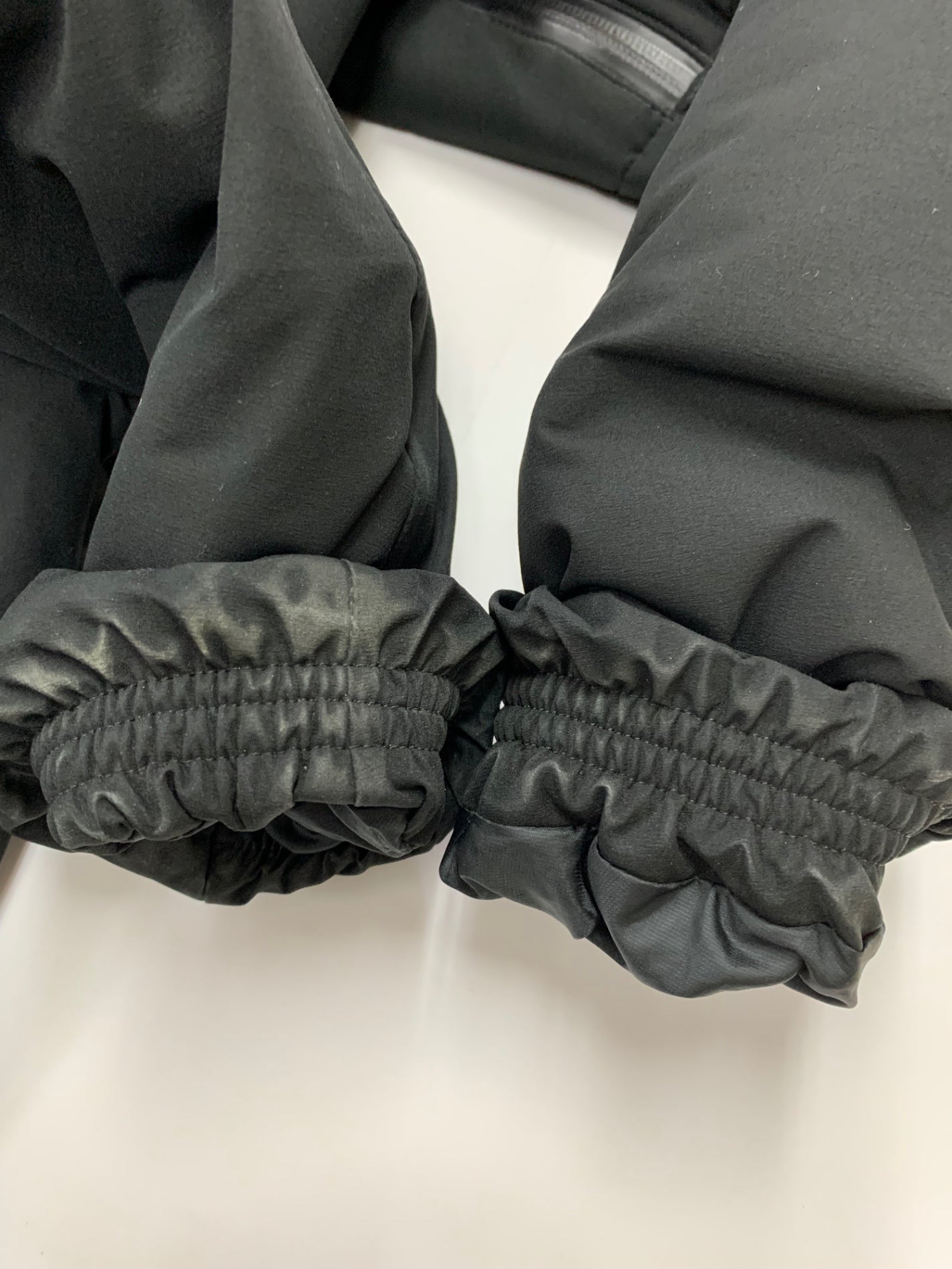 水沢ダウン DESCENTE ALLTERRAIN デサントオルテライン DAMMGK31U L ブラック フーデッド ダウンジャケット IT9MH1Y6VMZ0