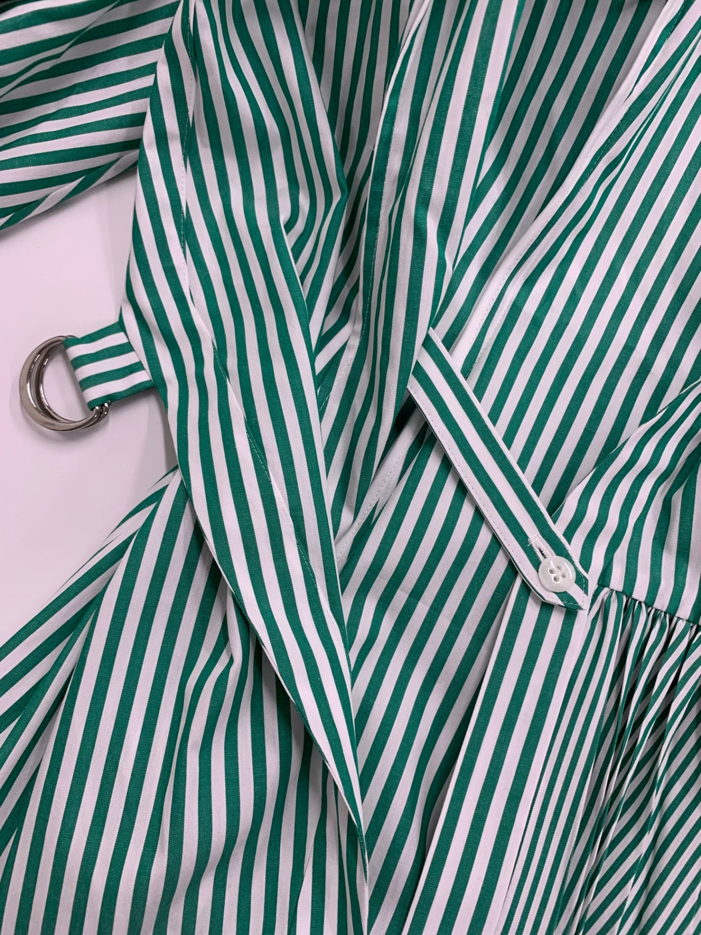 アディアム Amalfi Dress 44737 シャツワンピース 0 グリーン プリーツ ストライプ ITJU30ZLX94O 【SALE】