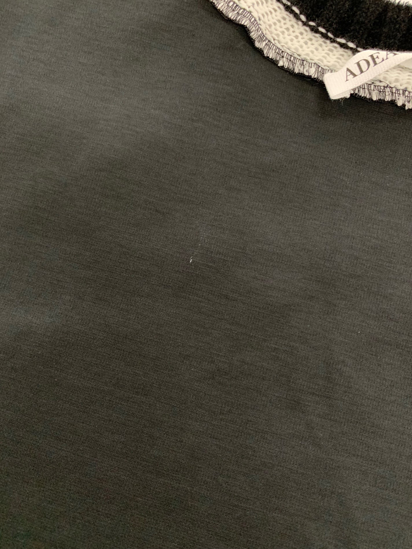 アディアム 44858 カットソー S ブラック ネック素材切替 ITVCCY94N03K