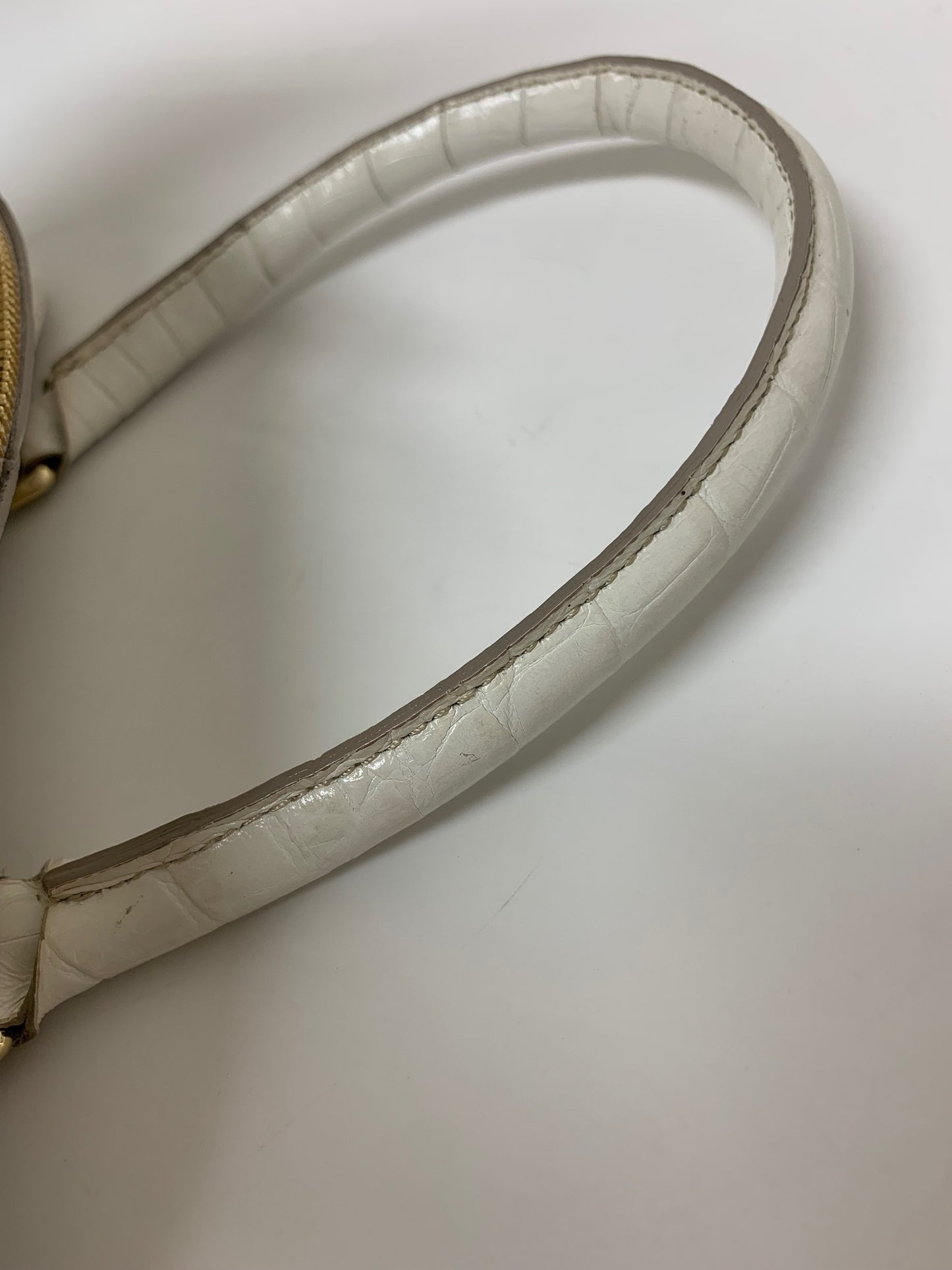 エーディーエムジェイ ショルダーバッグ ホワイト クロコ型押し ヒマラヤ スワロフスキー スモールサイズ ITABUX9JEKQI