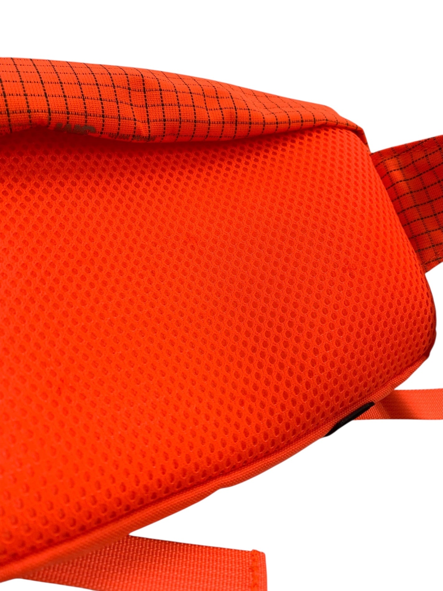 シュプリーム ボディバッグ オレンジ ナイロン ロゴ ITJCAUIMYLPC