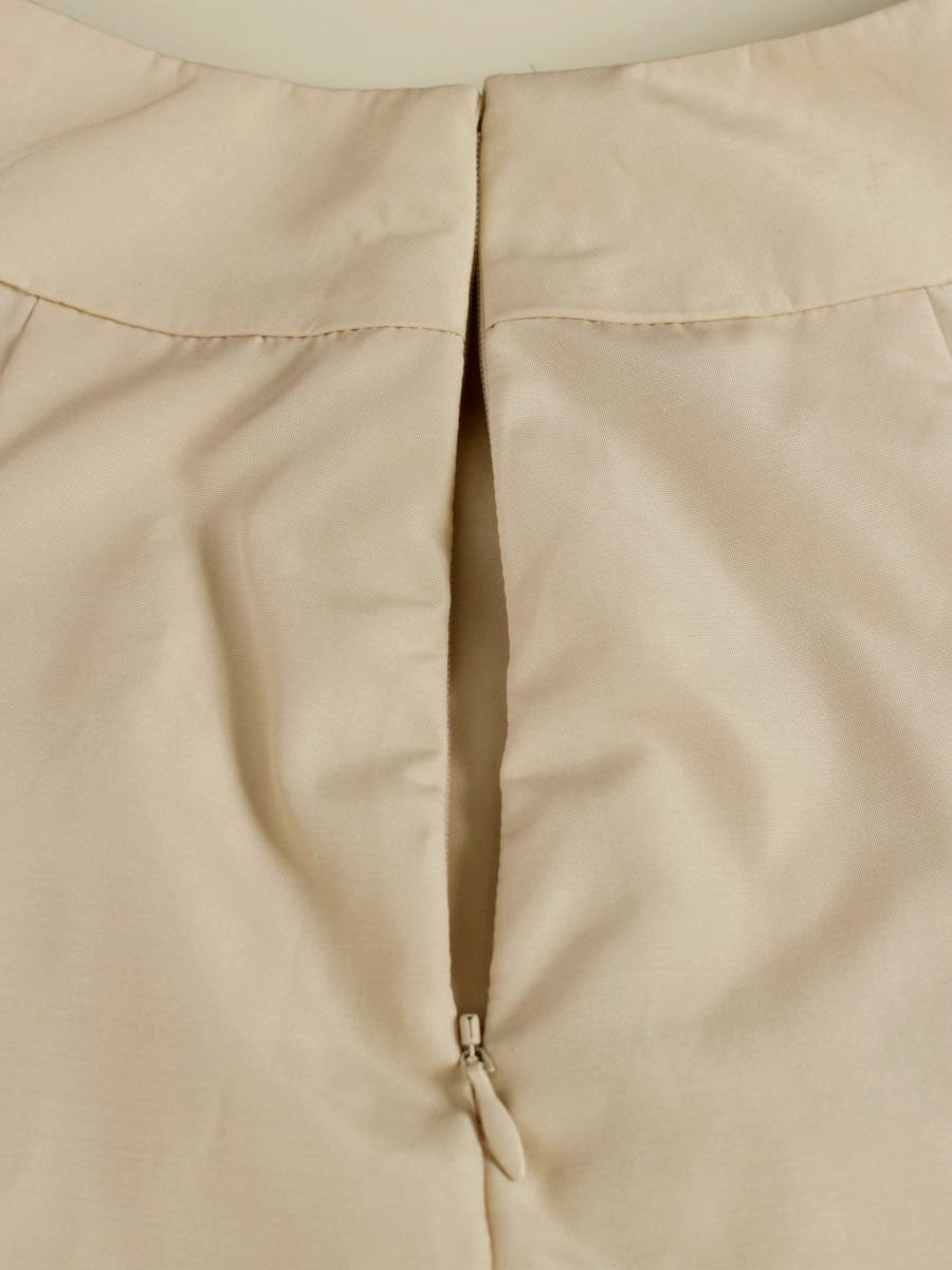 エムズグレイシー サマータフタ 117120 スカート 40 ベージュ タック フレア ITGO6EWI15J0