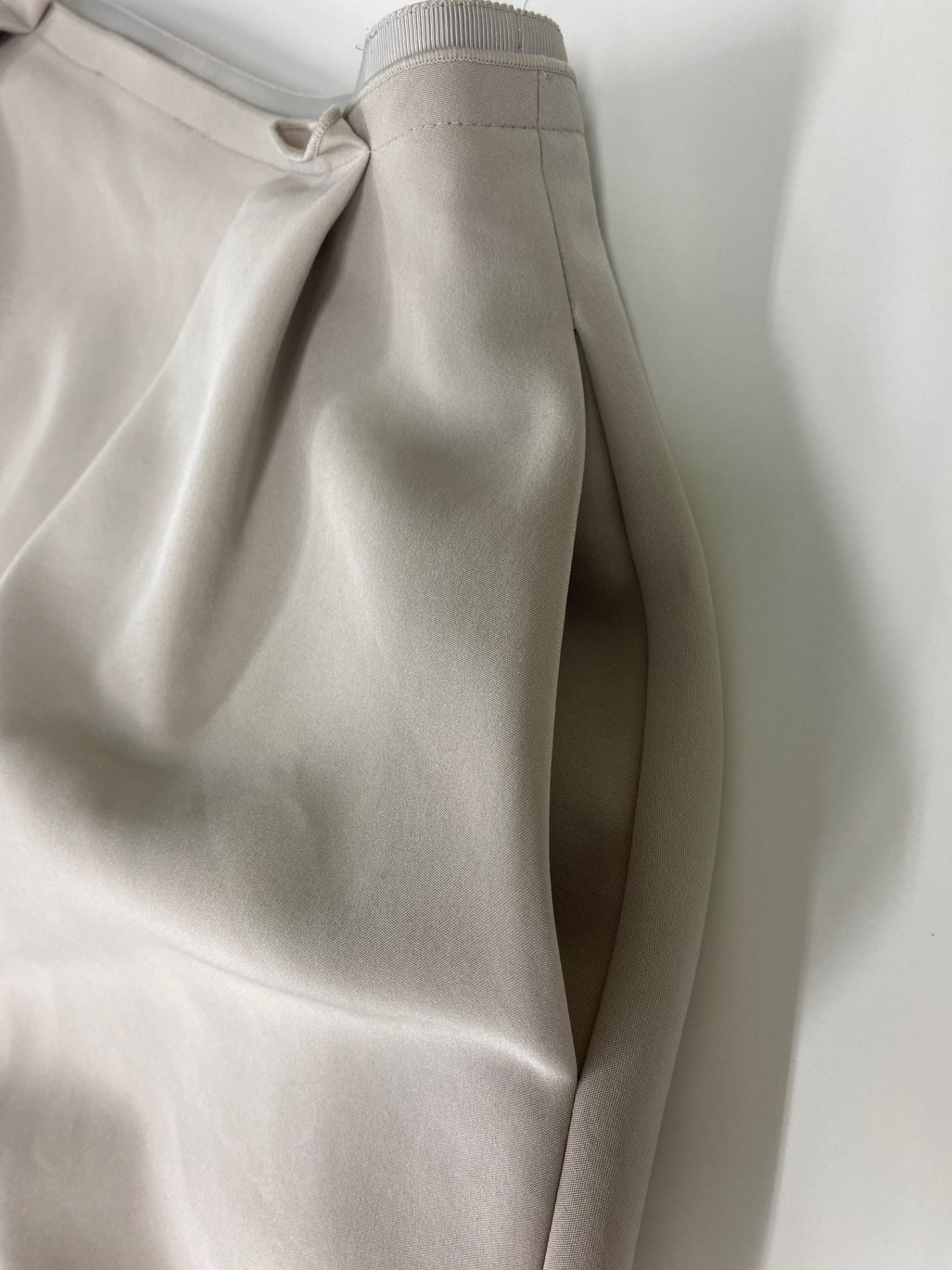 フォクシーニューヨーク SKIRT BARON 38326 38 ベージュ 2023年増産品 ITBQ5K6WY52O