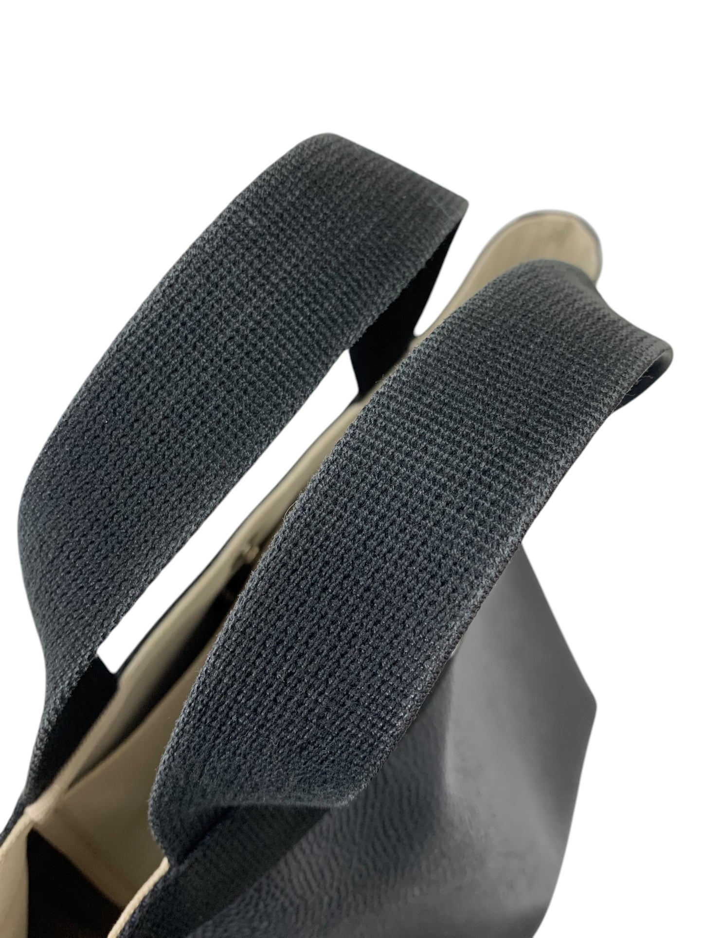 エルベシャプリエ リュクス舟型トートM 707GP ブラック IT7RDHGL8Z2K