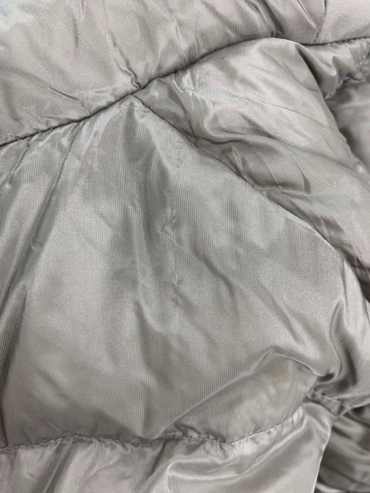 ヘルノ Laminar ゴアテックス 2レイヤー パーカー PI00353DL111239436 ダウンコート 36 グレー ‘24 ITT4HH5EOFH4