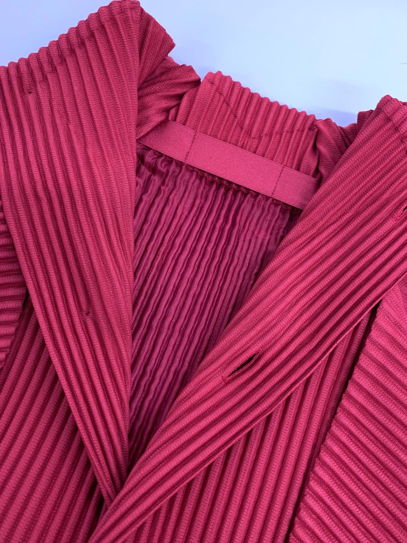 オムプリッセイッセイミヤケ VASE COAT HP31JA144 コート 3 レッド IT2NEWHAVQCW