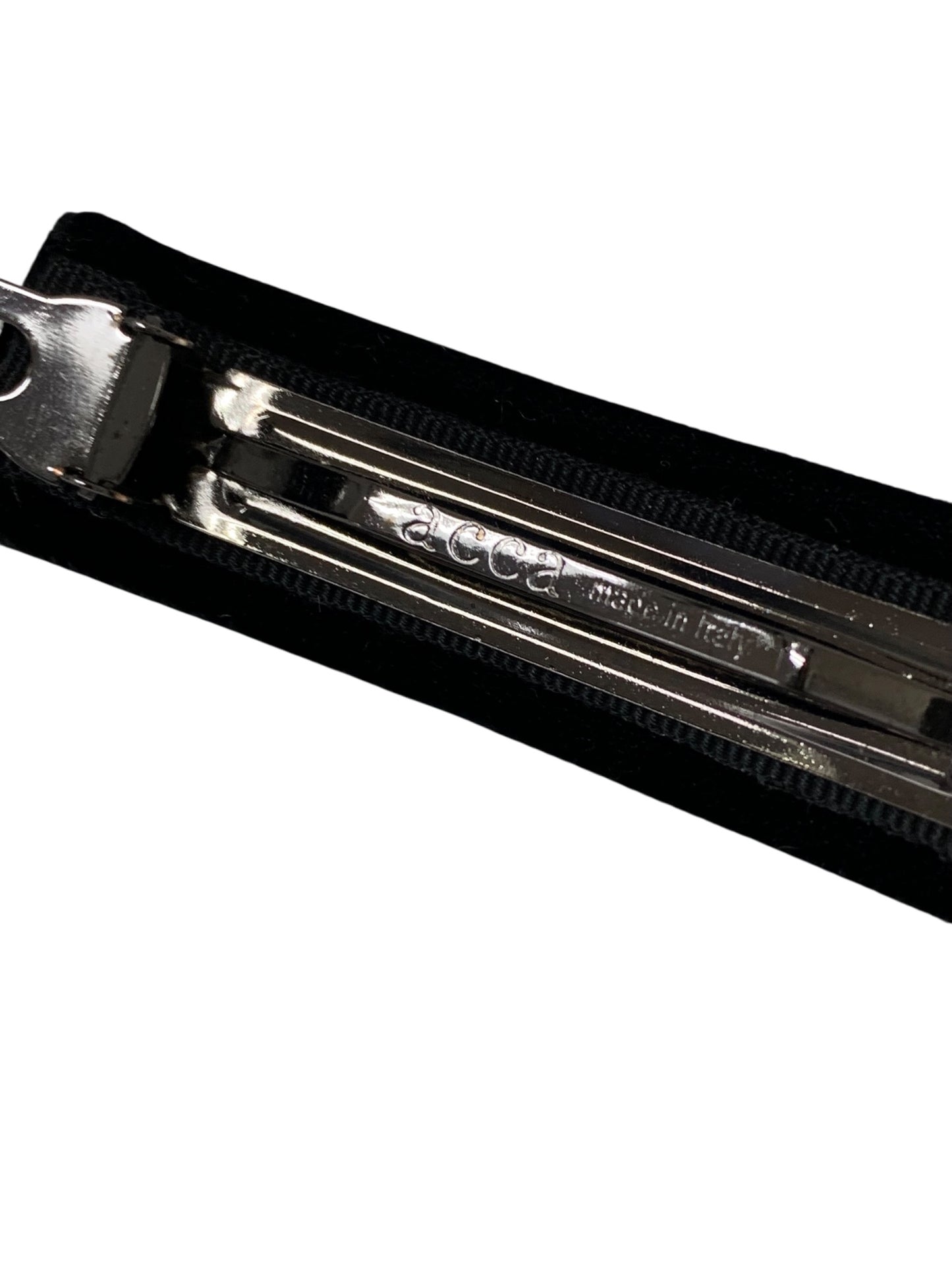 アッカ バレッタ ブラック ヘアアクセサリー ベロア ラインストーン IT68CHSRPE3E