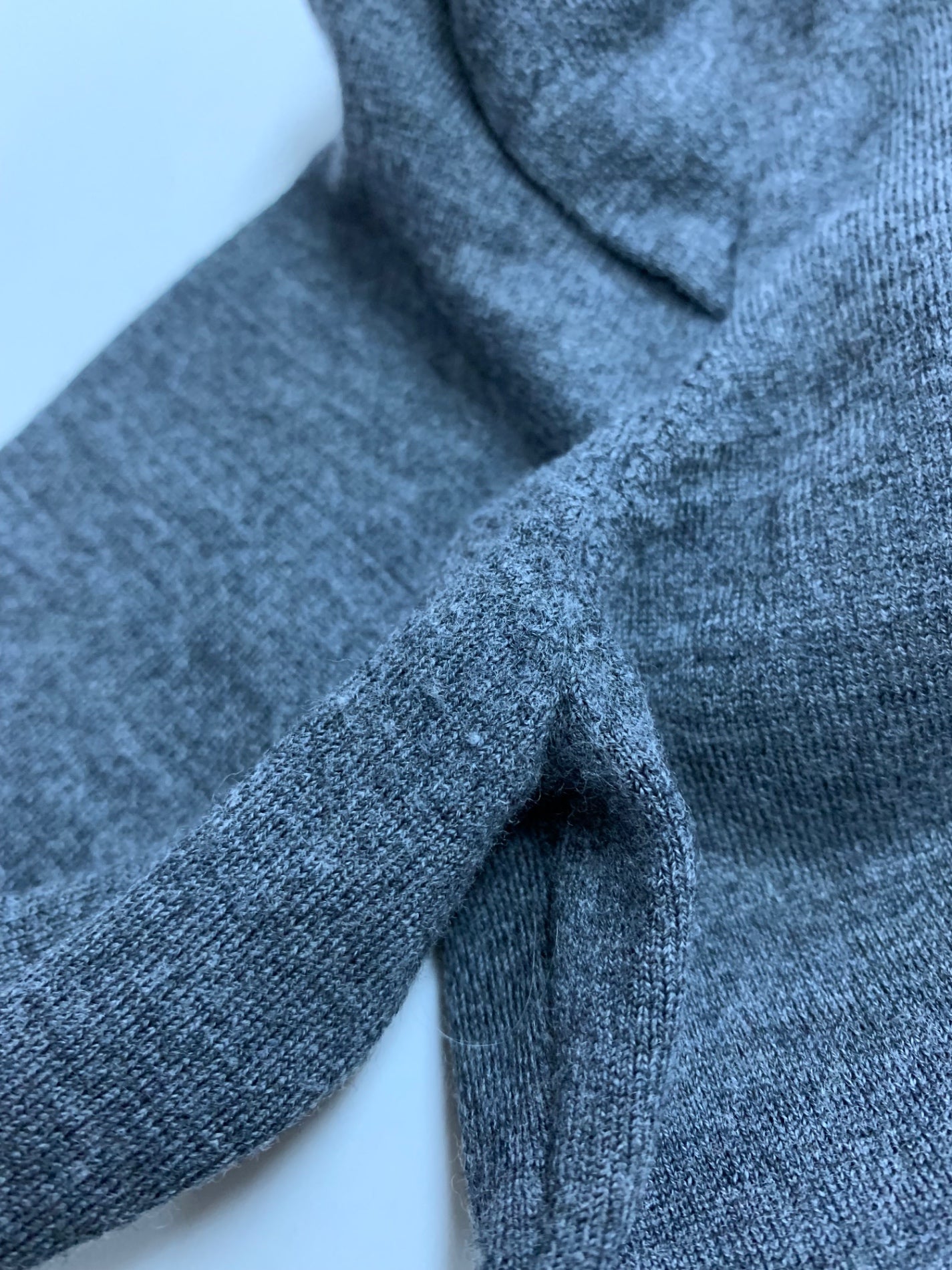 デイジーリン Rose Shoulder Knit 07254 ハイネックニット 40 グレー ITKT9ZQG8QWA