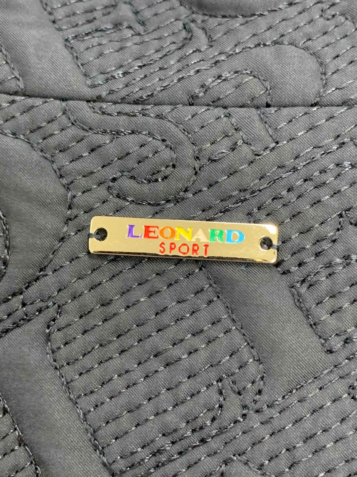 レオナールスポーツ 0566561 コート 38 ネイビー ジップアップ ロゴモチーフ ITARTA6JVMBK