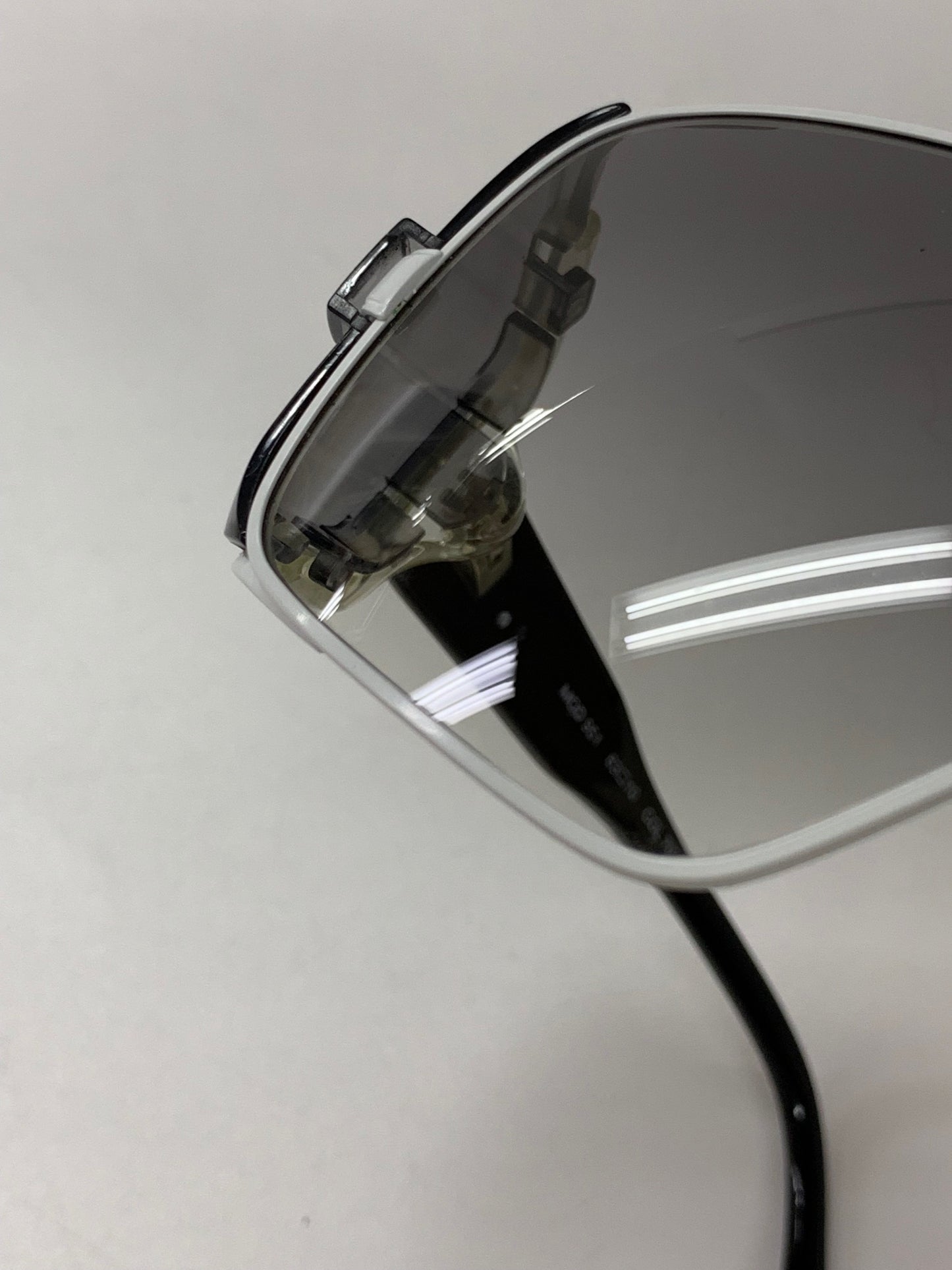 カザール レジェンズ MOD.951 サングラス ホワイト/ブラック コンビフレーム フルリム 63mmビッグシェイプ ITZLRGDVUXFK