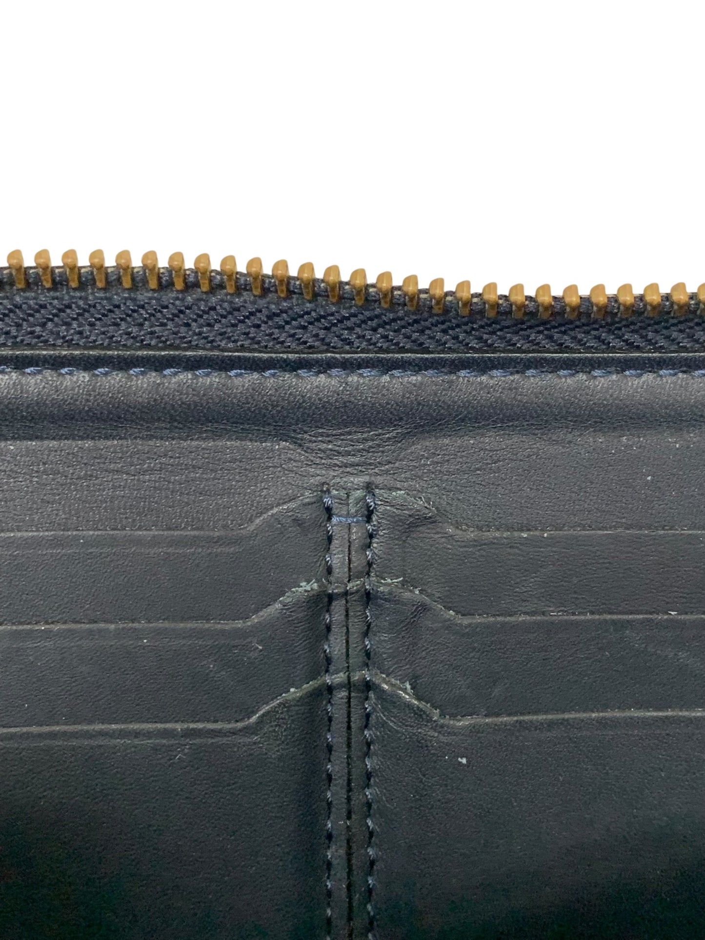 フェリージ 長財布 ブラック クロコ 型押し ジップ ITC6ZQ1QVCO0