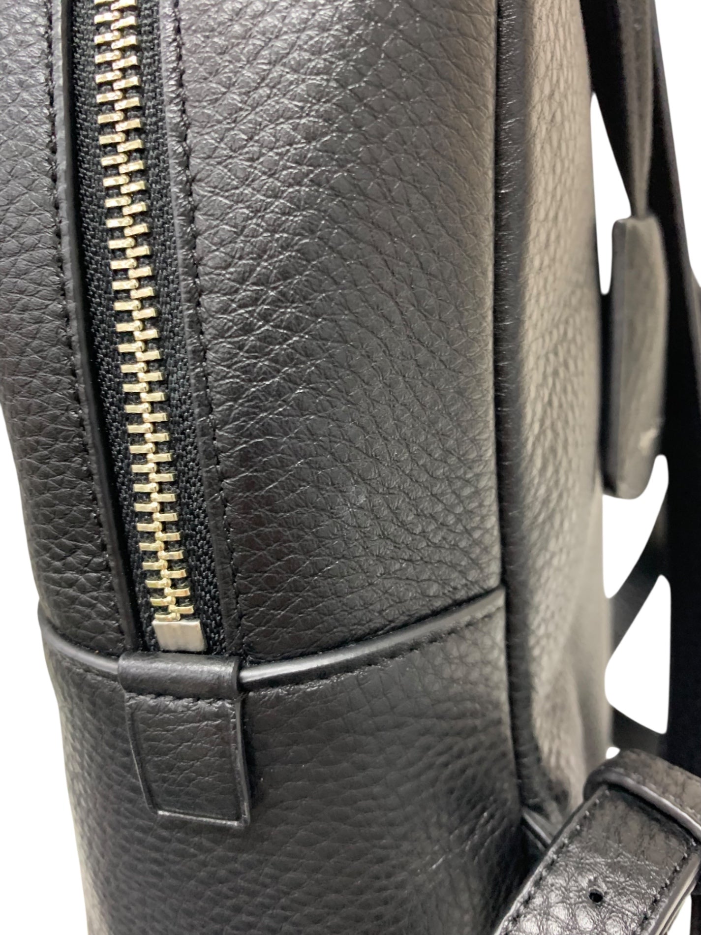 アニエスベー リュックサック ブラック バックパック レザー エンボス ロゴ ITACXH8D1VTC