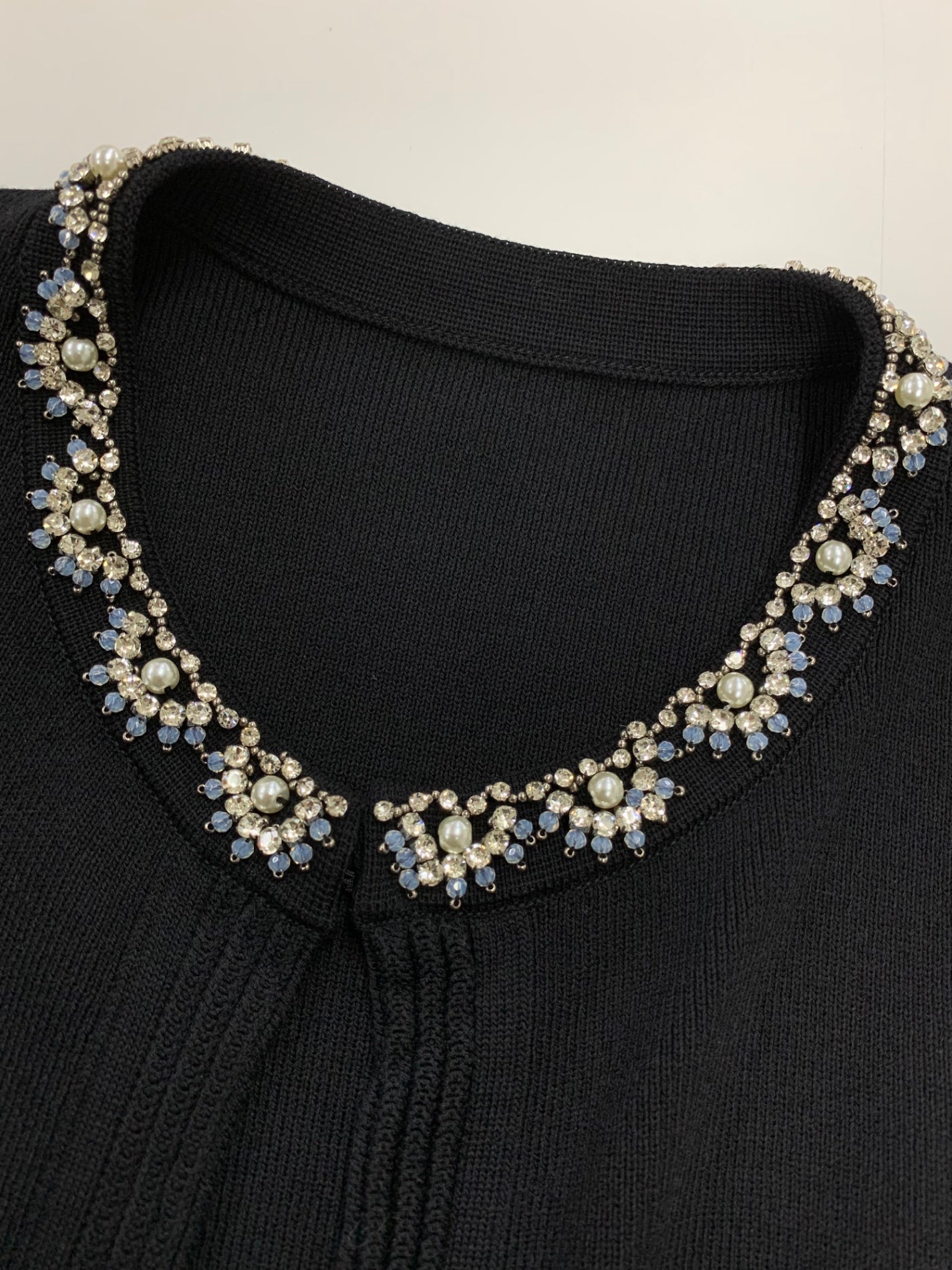 アマカ ビジューニットボレロ V5N72-440-29 カーディガン 40 ブラック ITM0BJYSYI3W