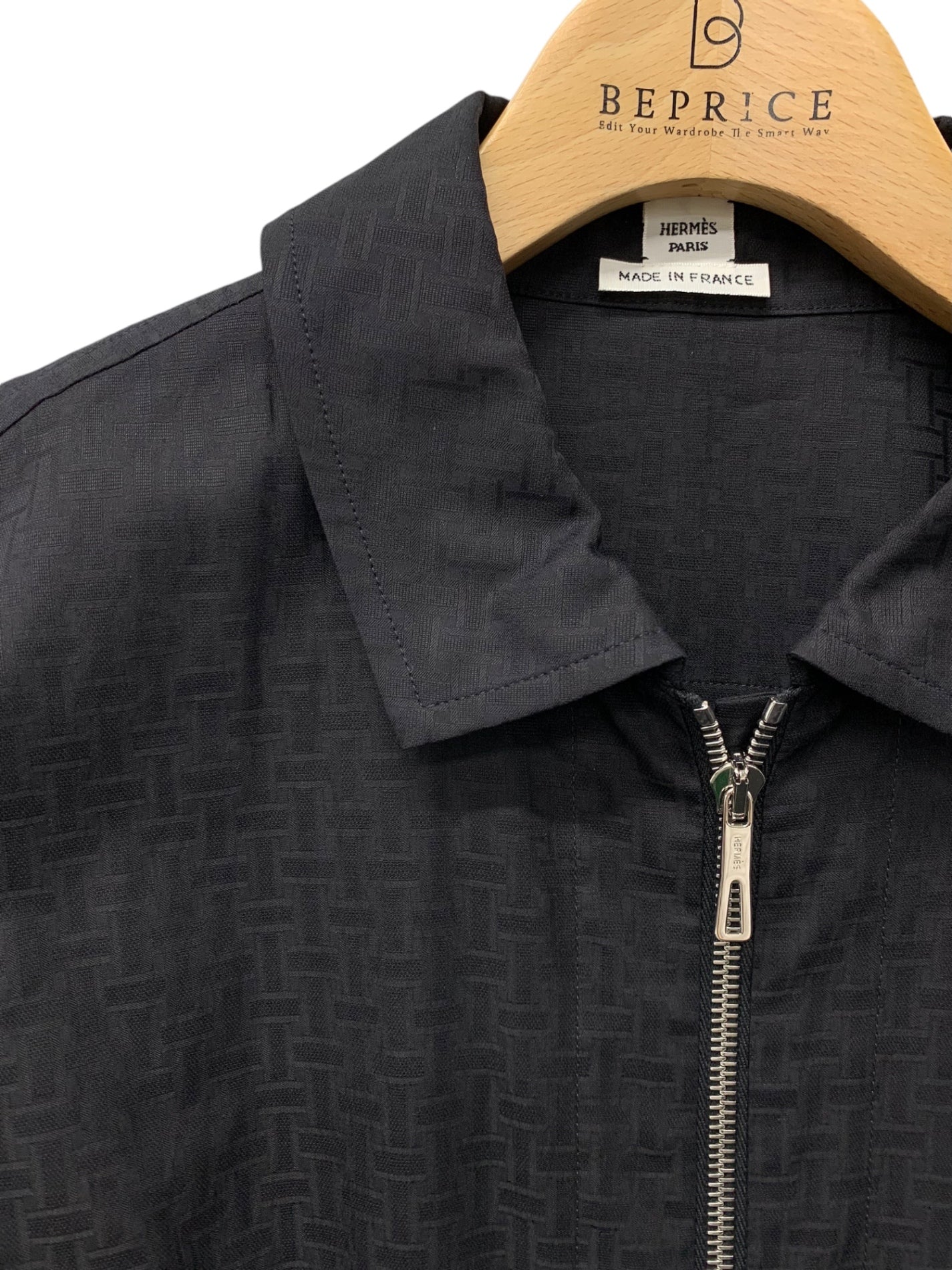 エルメス ジップアップドレス
コットン
《モザイク》モチーフ 4E0532DB 42 ブラック 24SS ITU5RK0UB0BK 【SALE】