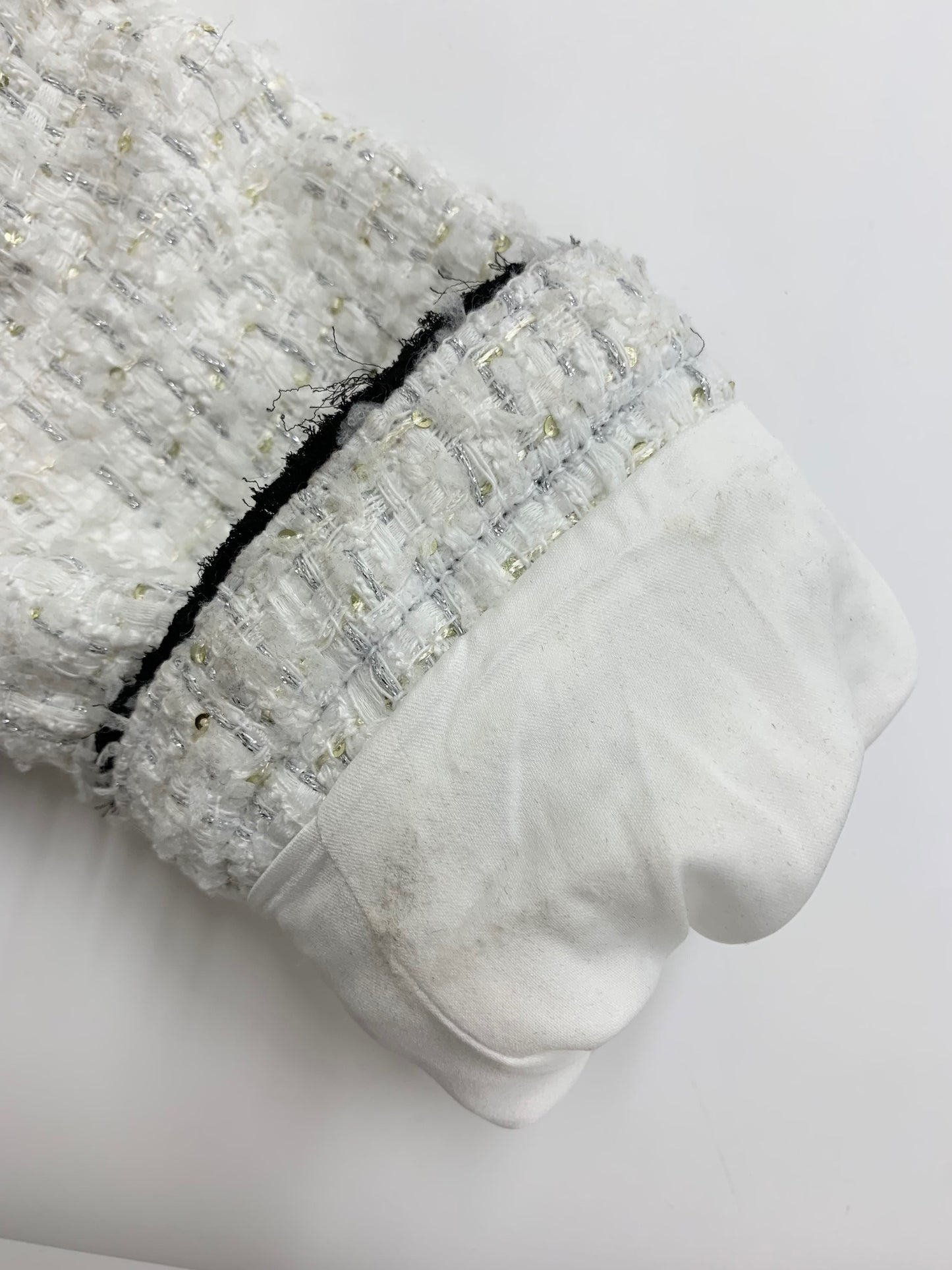 アリス&オリビア ジャケット S ホワイト ノーカラー ツイード ビジュー ITSC93TNGWN4 【SALE】