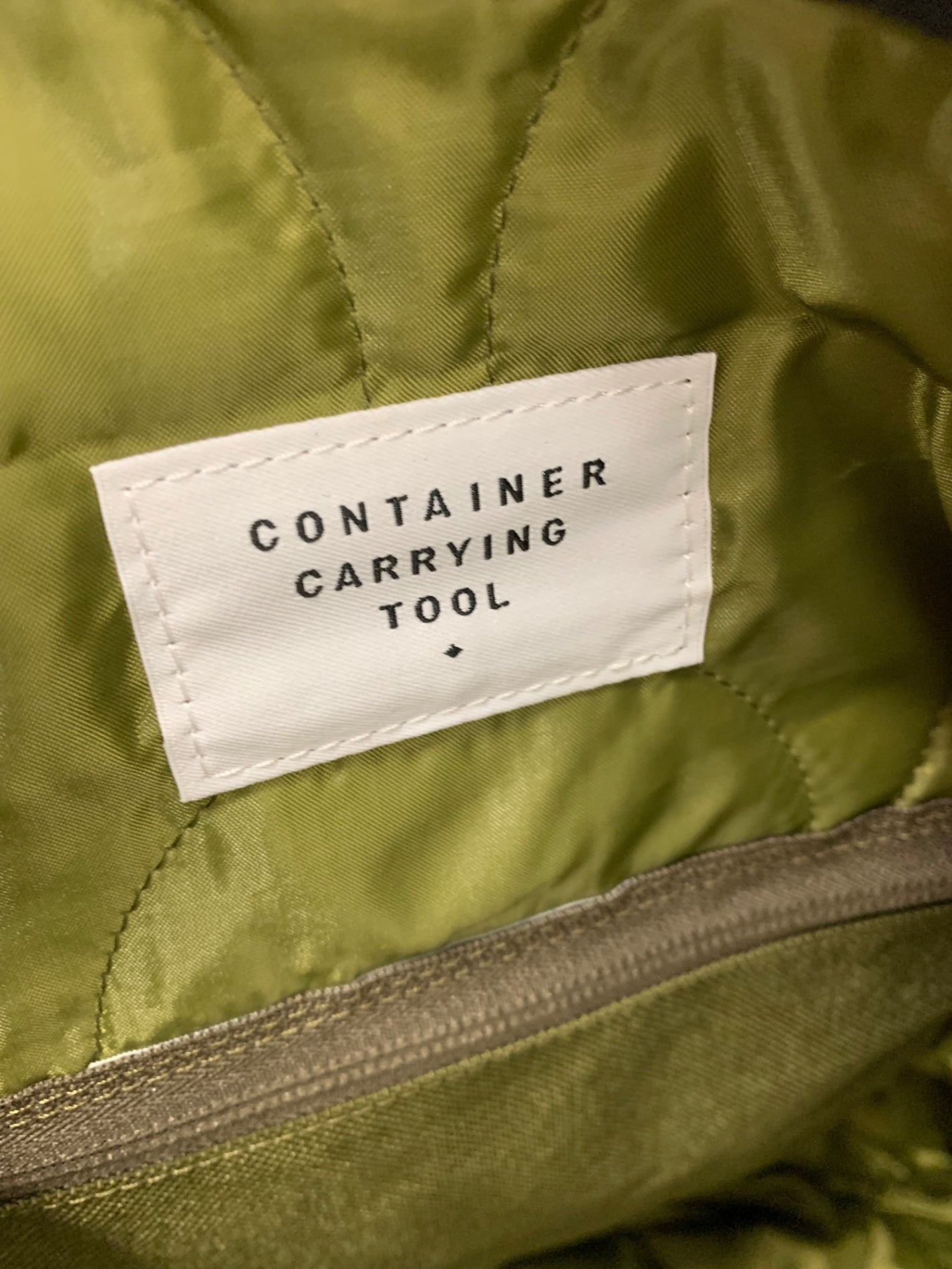 コンテナキャリングツール CCCCT1222001 トートバッグ ナップサック ブラック 2WAY リバーシブル キルティング IT6UHBMFFKIW