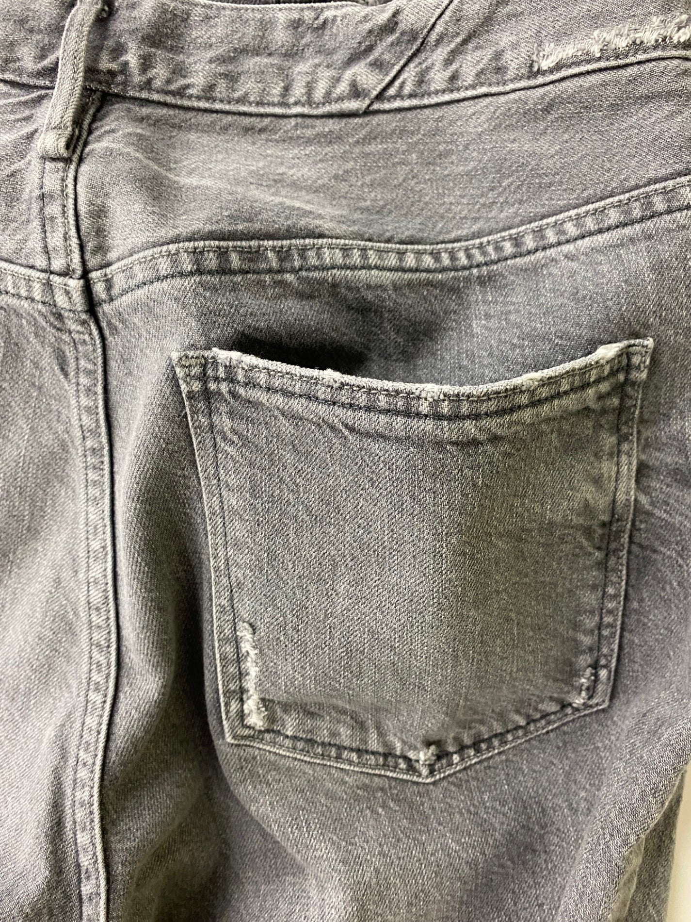 アッパーハイツ THE TAYLOR CROP 18B211402SDD デニムパンツ 26 グレー カットオフ ITFNLUR2JRNV