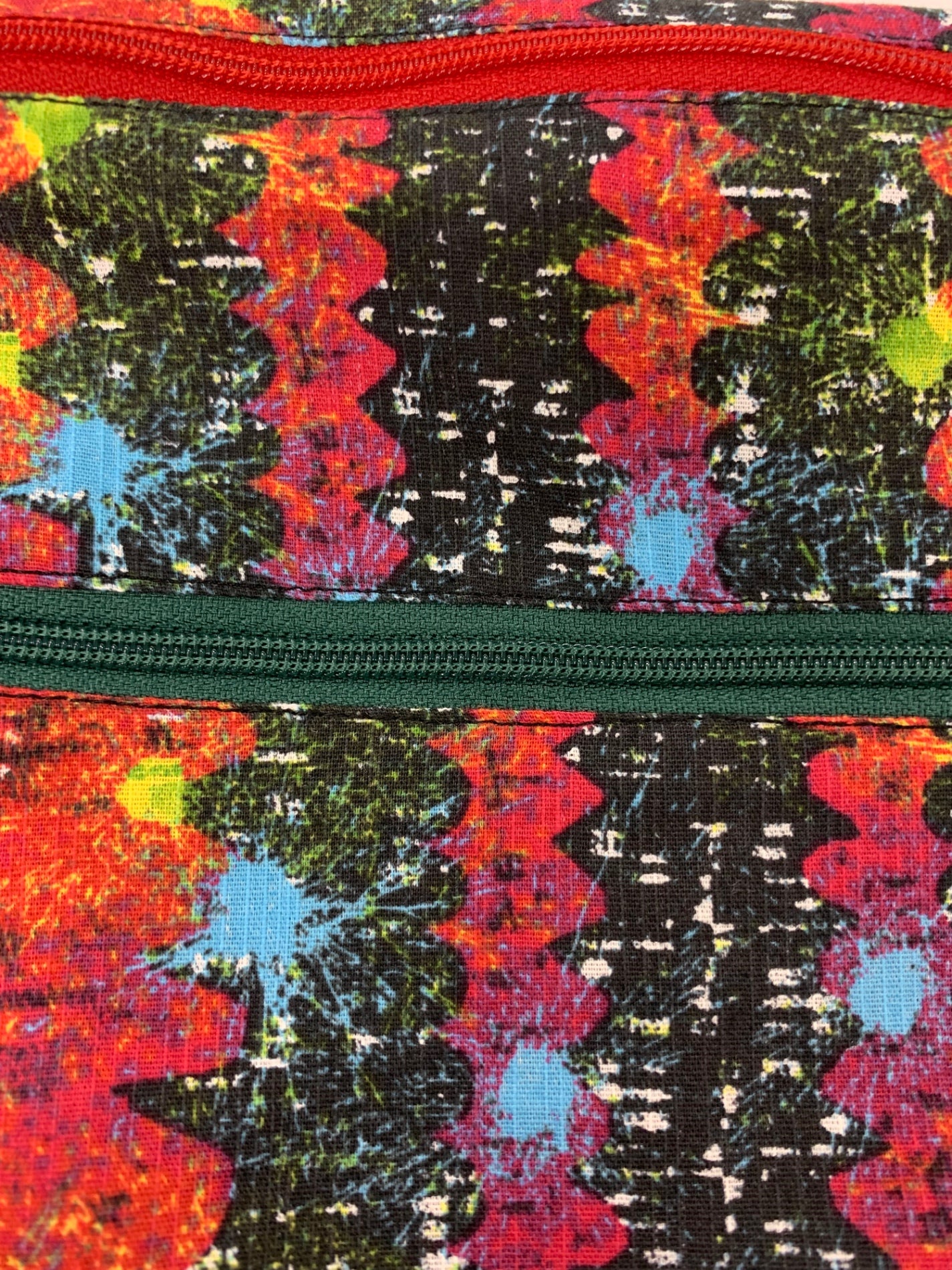 ヤンチェオンテンバール J_O ORIGINALリメイクポーチ レッド IT37GMPO49S0