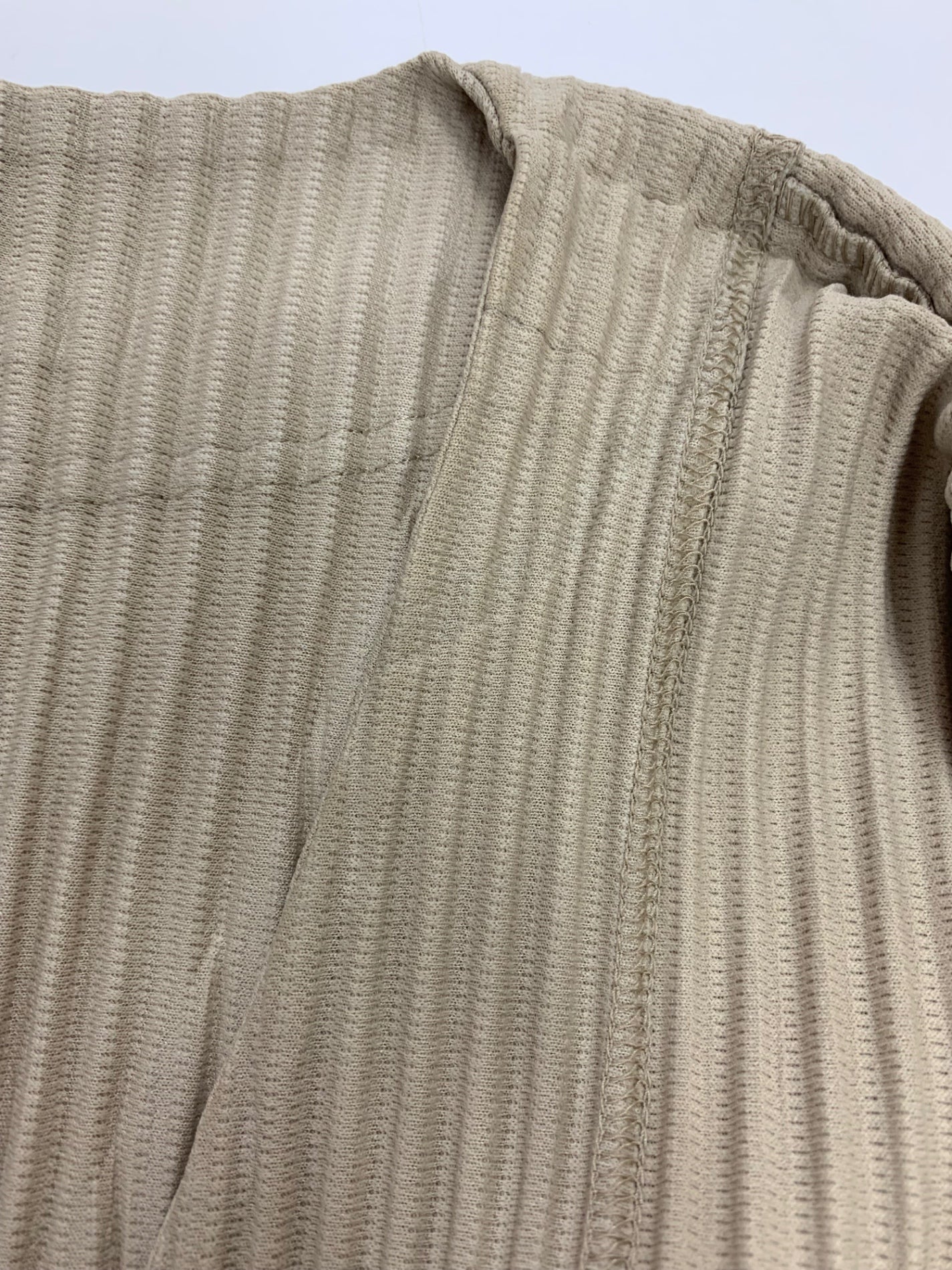 オムプリッセイッセイミヤケ HP41JL111 カーディガン 2 ベージュ プリーツ IT4IY0JIYQIW 【SALE】