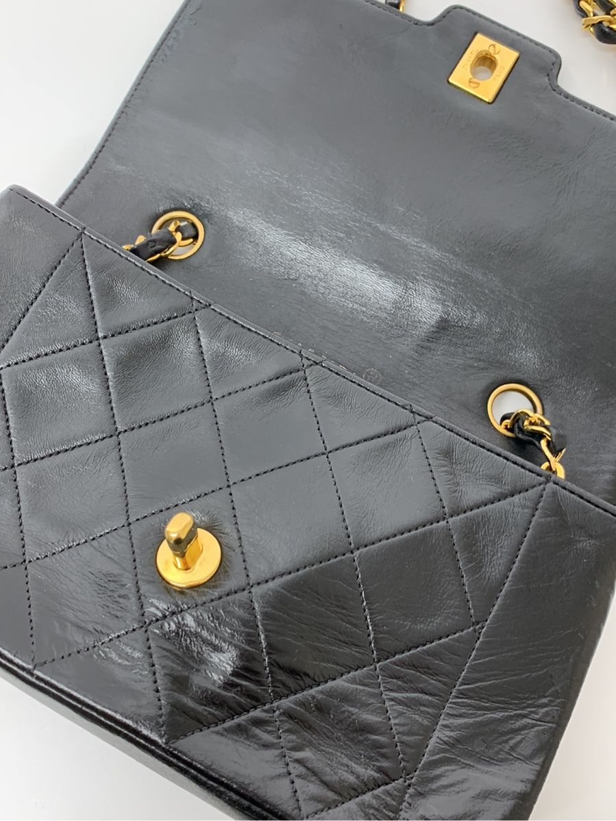 シャネル ショルダーバッグ マトラッセ22 シングルフラップ シングルチェーン ラムスキン