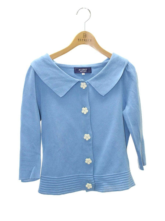 エムズグレイシー 118302 カーディガン 38 ブルー カメリアボタン 襟付き ITAPLL1B8W1C