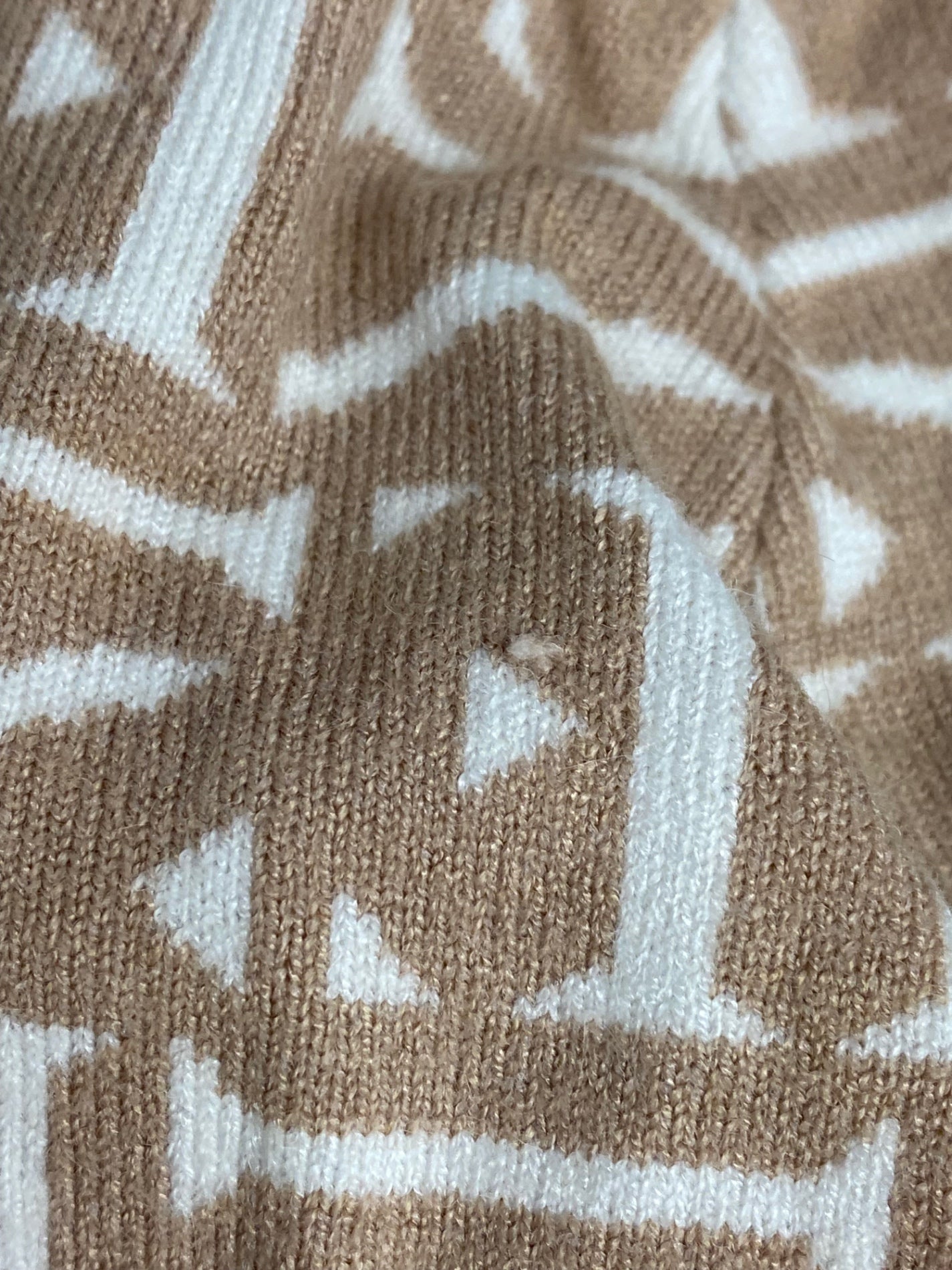 エイミーイストワール eimy monogramニットフーディー 1119511538-0 F ベージュ 2019AW IT9K5DNVYE6M