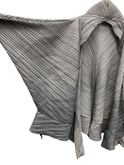 イッセイミヤケ IM21FD107 ジャケット 2 グレー プリーツ グラデーション ITZ46F3T9LJY