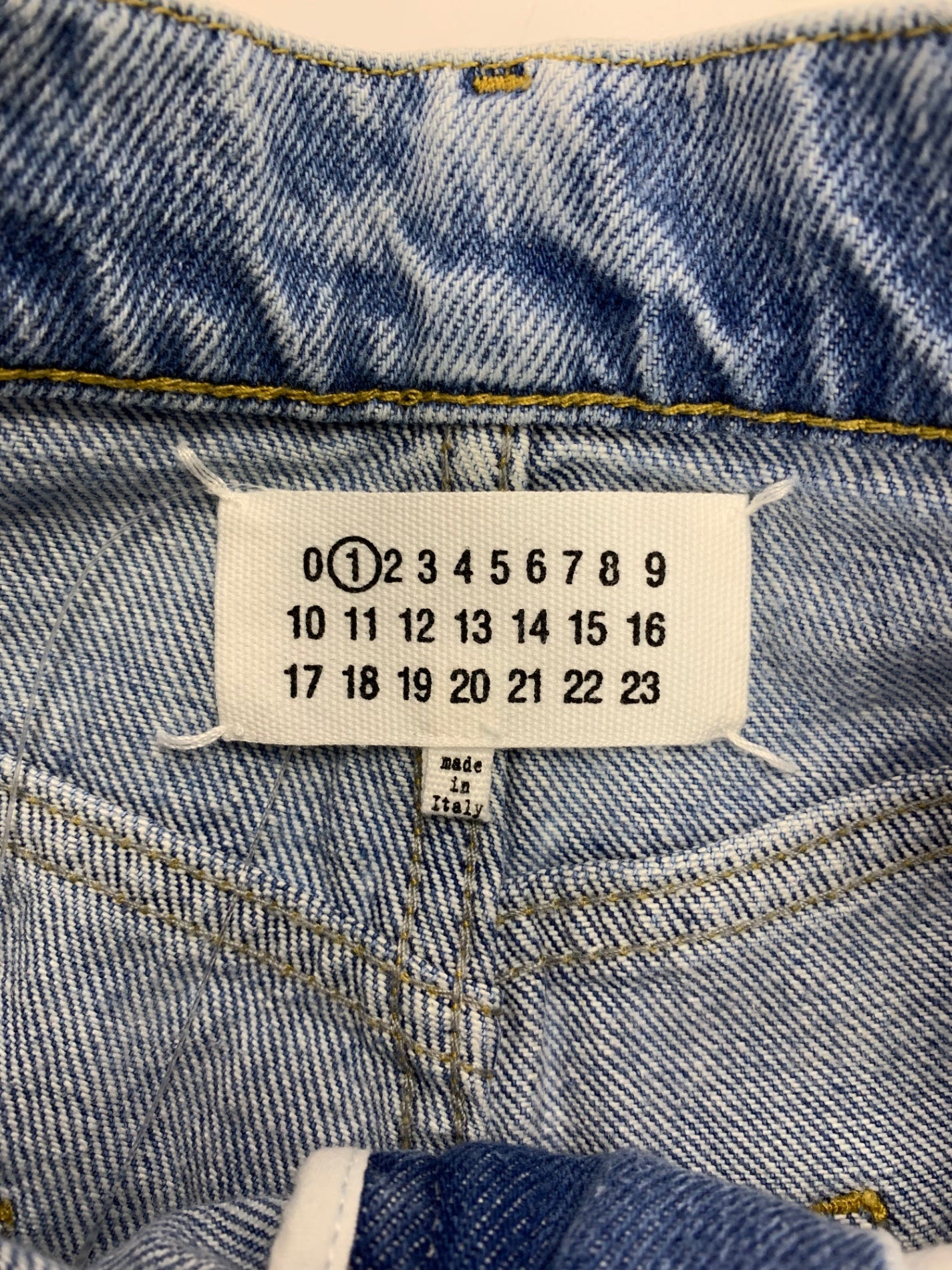 メゾンマルジェラ デニムジーンズ スラッシュディテール S51LA0051S30513 36 ブルー ITMEOGOZ9KGK 【SALE】