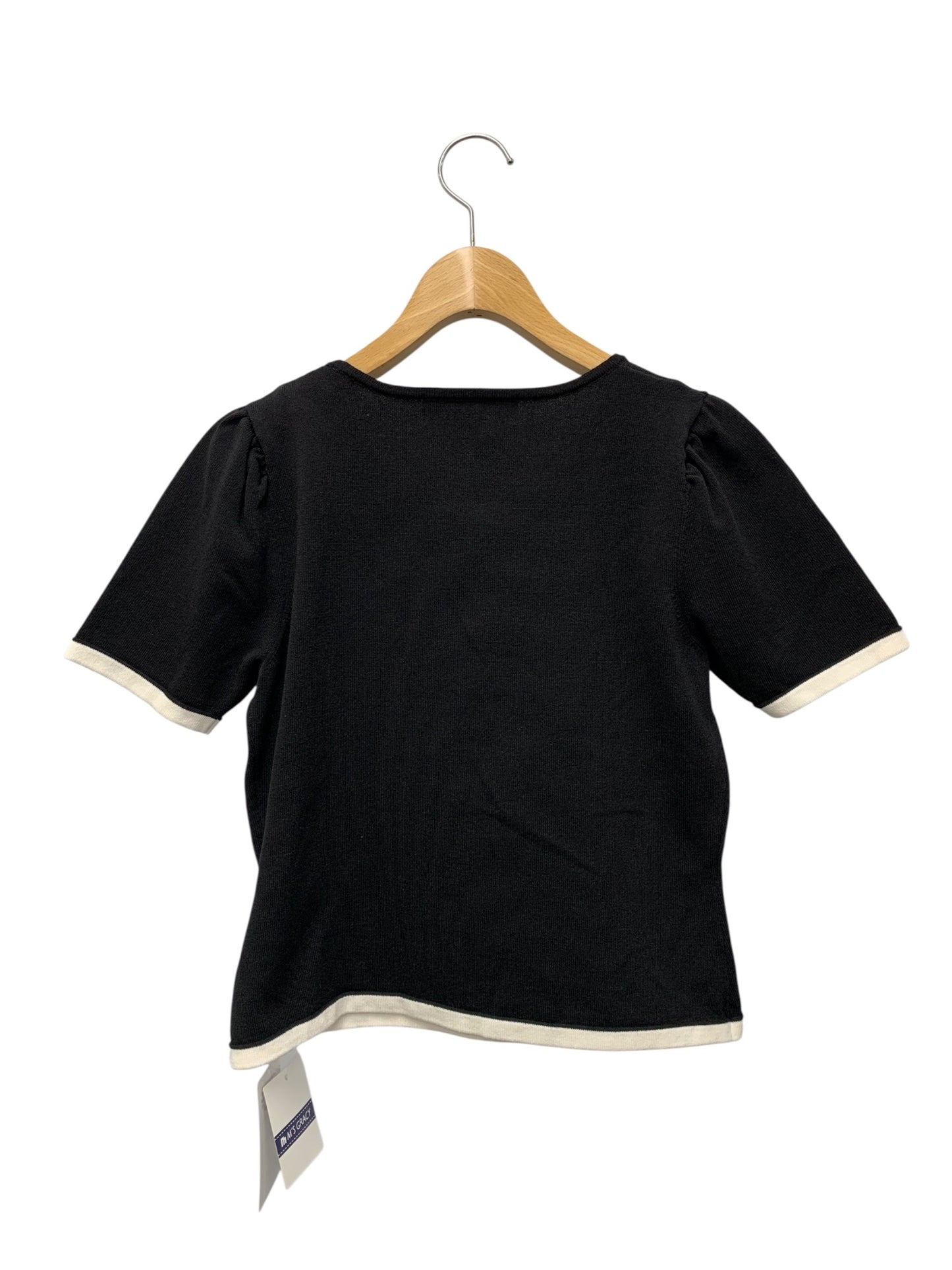 エムズグレイシー 418105 ニット 38 ブラック カメリア リボンブローチ付き ITNBBEWZVHJ4