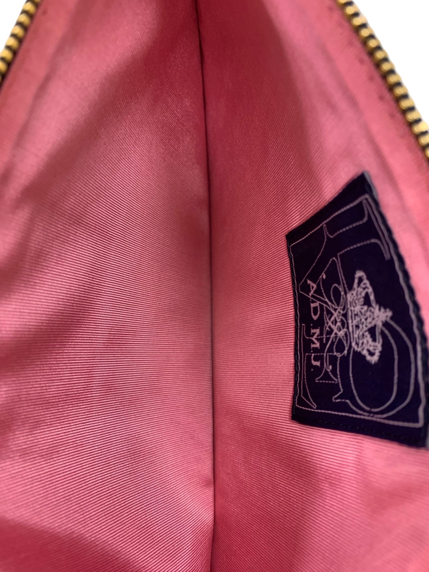 エーディーエムジェイ ポーチ その他 レザー クロコ型押し ヒマラヤ 2点セット ITBYZG0H1O1G 【SALE】