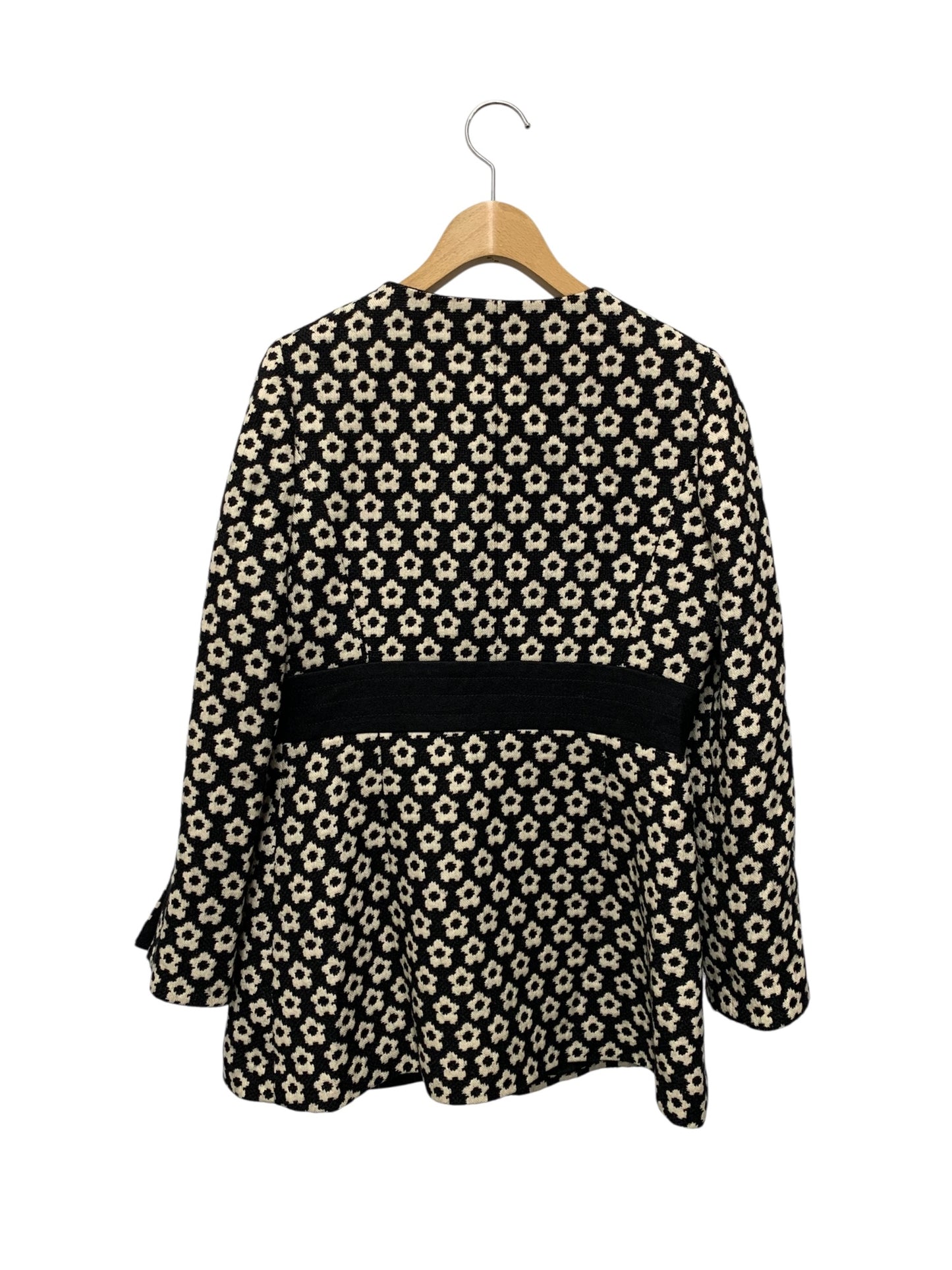 エムズグレイシー 224530 コート 38 ブラック フラワーモチーフ ITBZKH8UTNBC 【SALE】