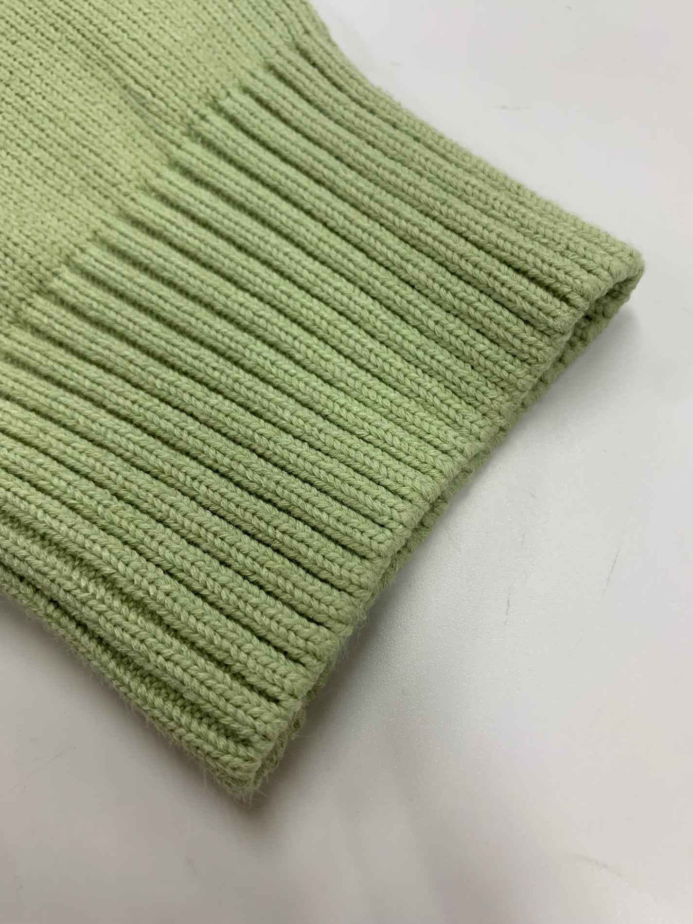 ルネ 6112990 ニット 34 グリーン バックボタン Vネック ITBOQKTVL3TC 【SALE】