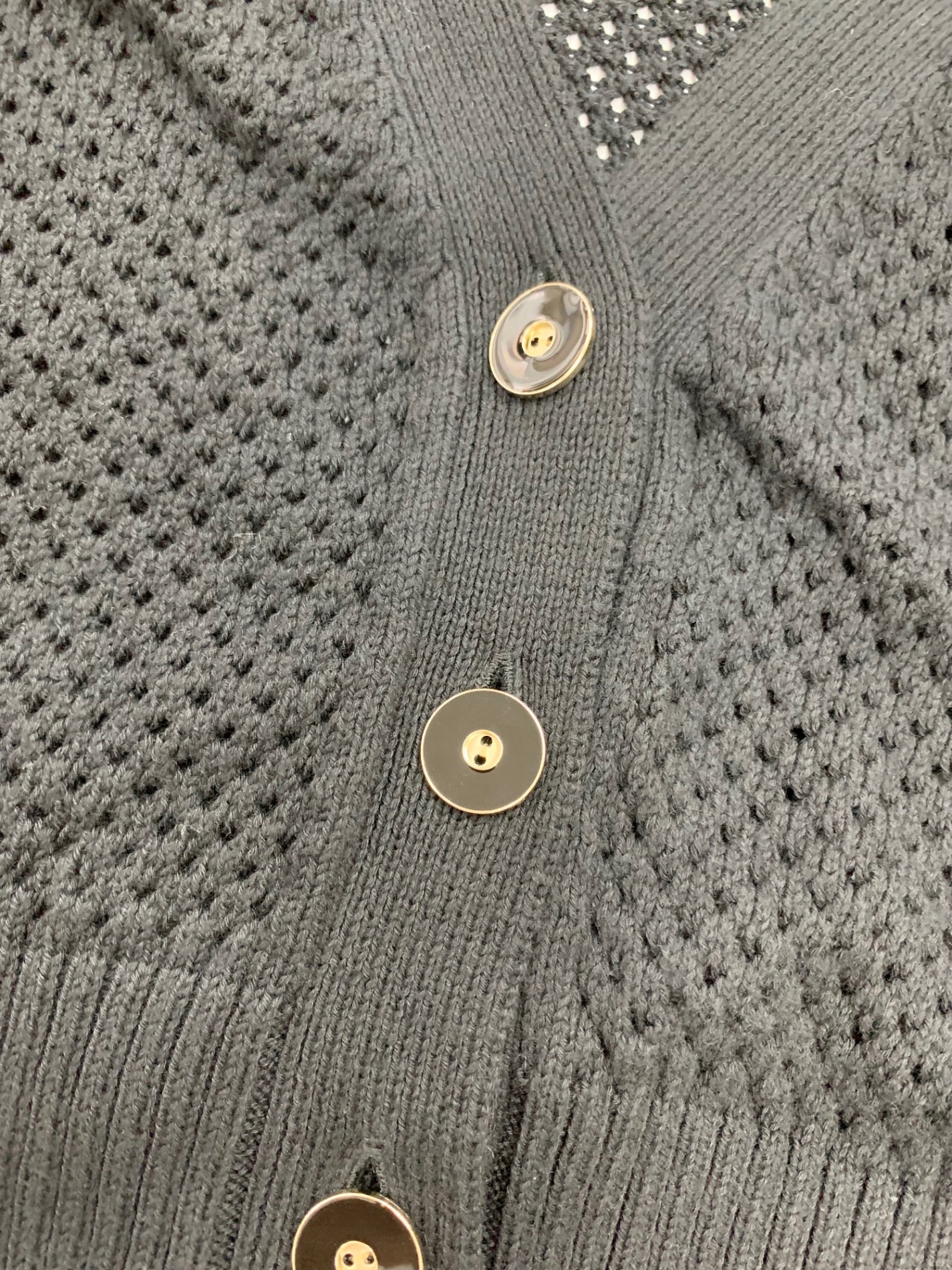 フォクシーブティック Cardigan Ellis 44408 カーディガン 40 ブラック アイレット柄 IT5GR5TQ0CVC