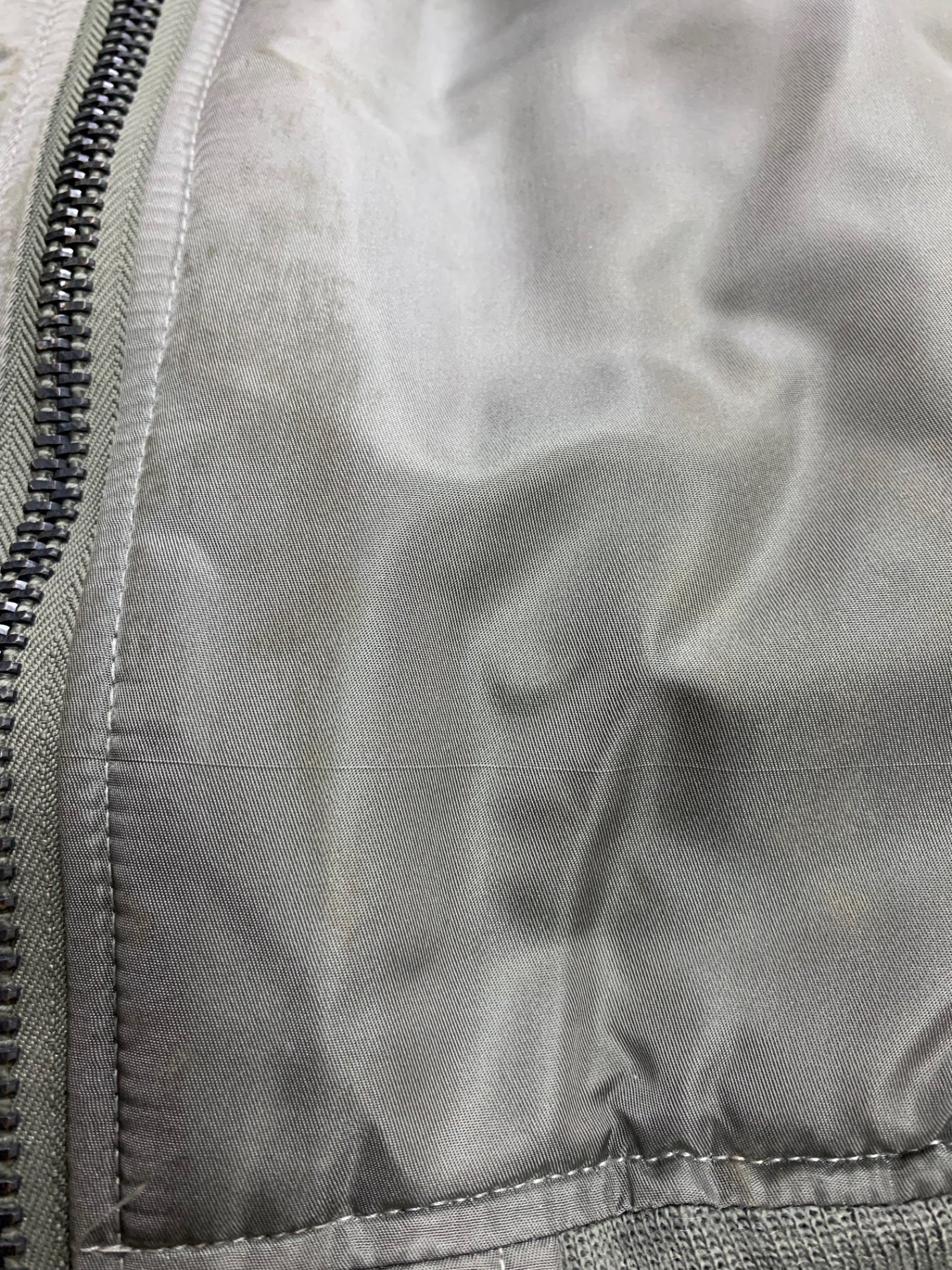 アヴィレックス ブルゾン M カーキグリーン レザージップ ITN5QXLA3LL0