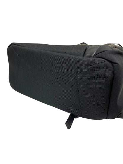 トゥミ TAHOE アズテック コンパクト 798654DE バックパック ブラック ITND5OKPX8VY