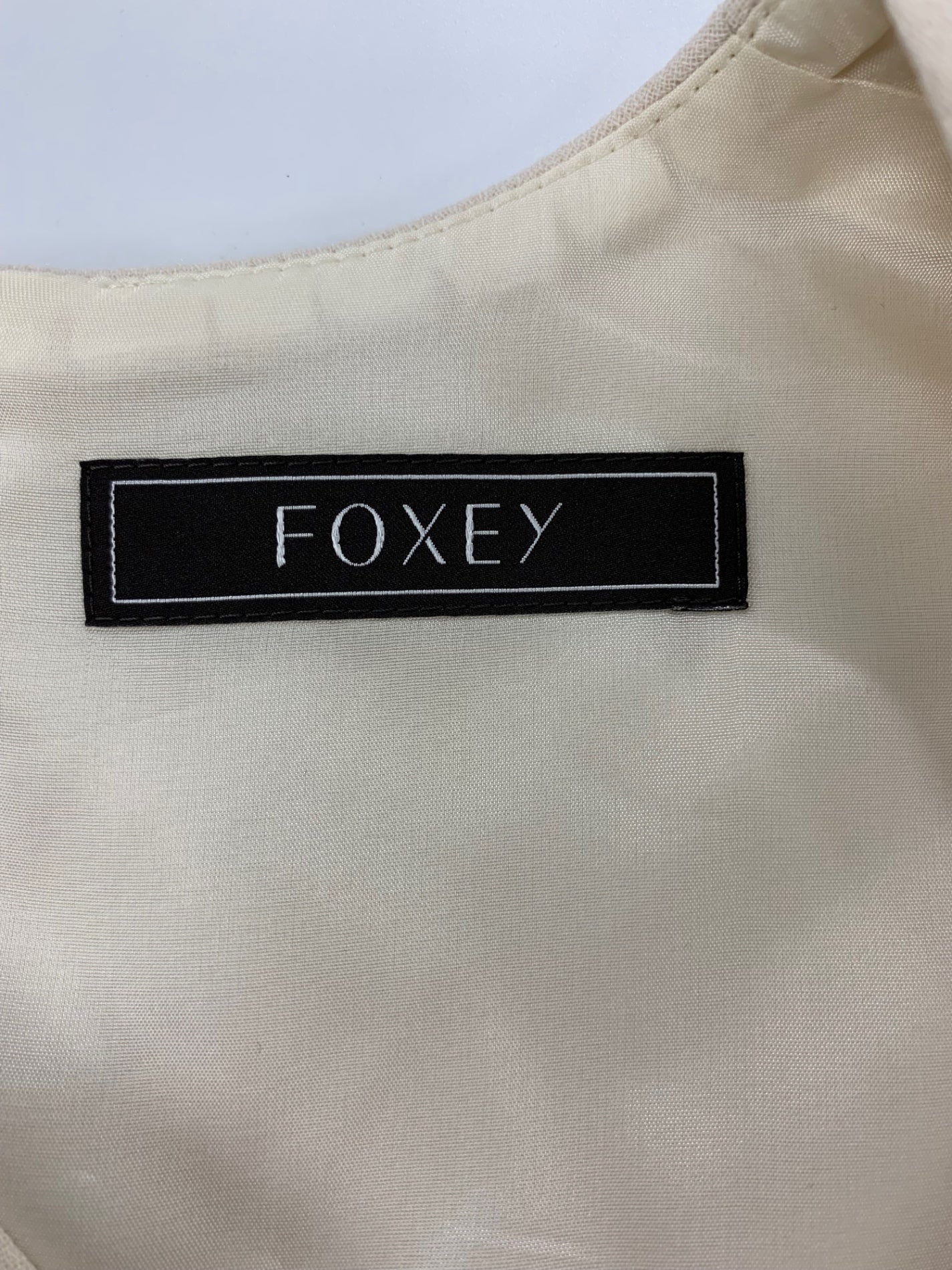 極美品★FOXEY/フォクシー ワンピース ドレス バロン38 ベージュグレー 楽天市場】SALE【極美品】FOXEY フォクシー ワンピース ドレス
