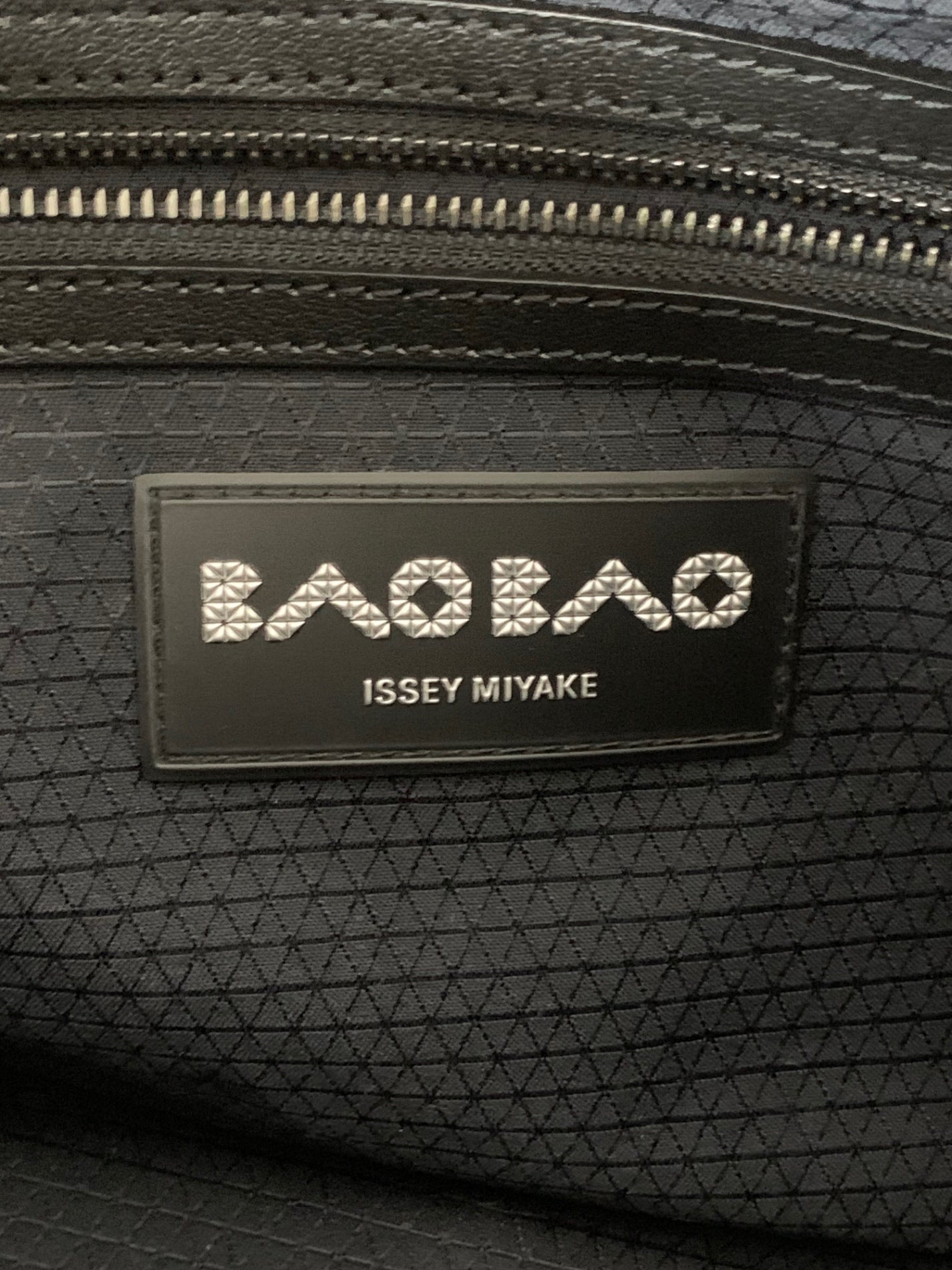 バオバオイッセイミヤケ BB56AG205 トートバッグ ブラック TONNEAU MATTE トノーマット ITT5PHCF17RW