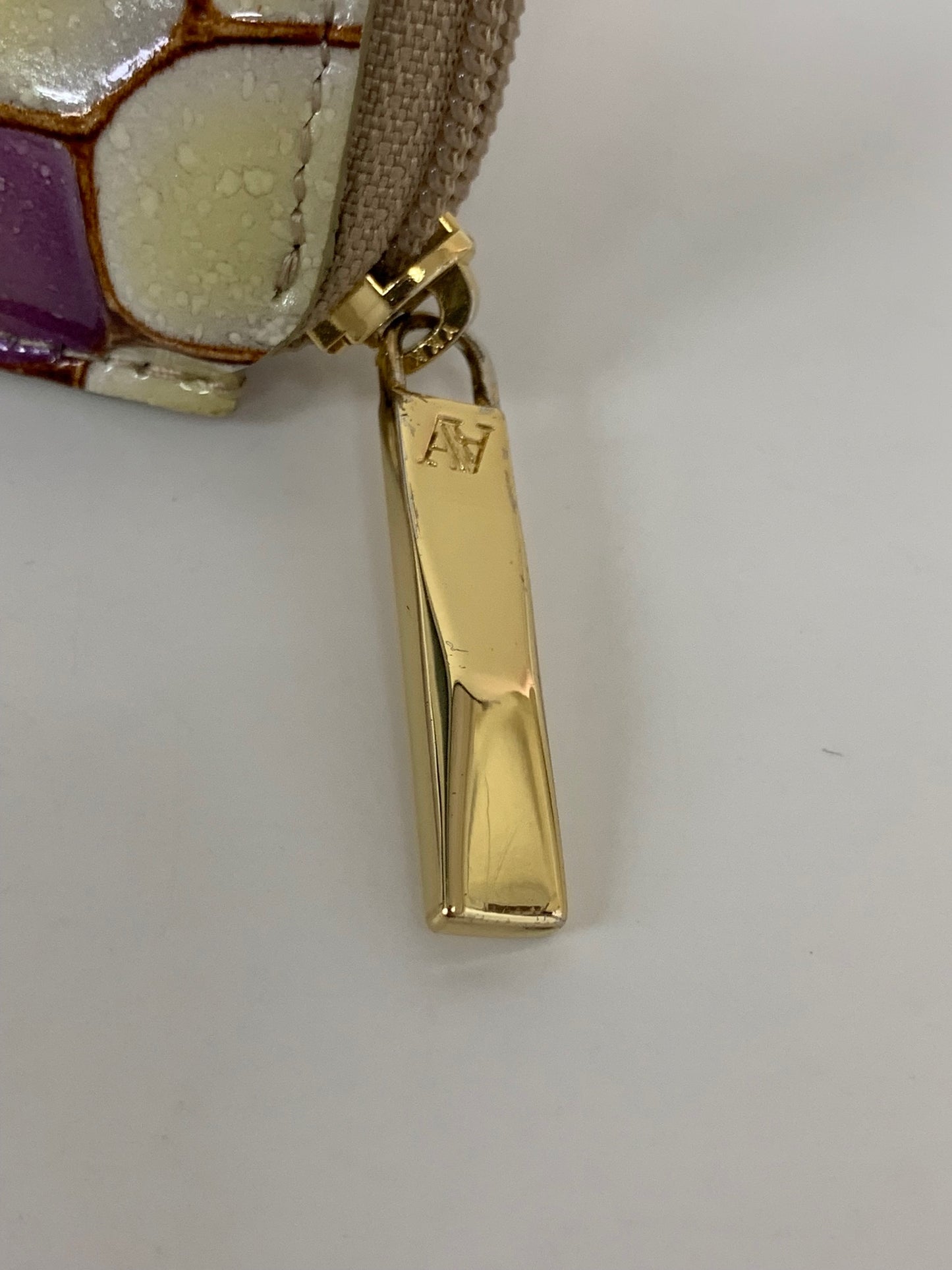 アタオ slimo ヴィトロ 財布 ベージュ 大聖堂のステンドグラスがイメージのレザー IT7QBJUTM4T8