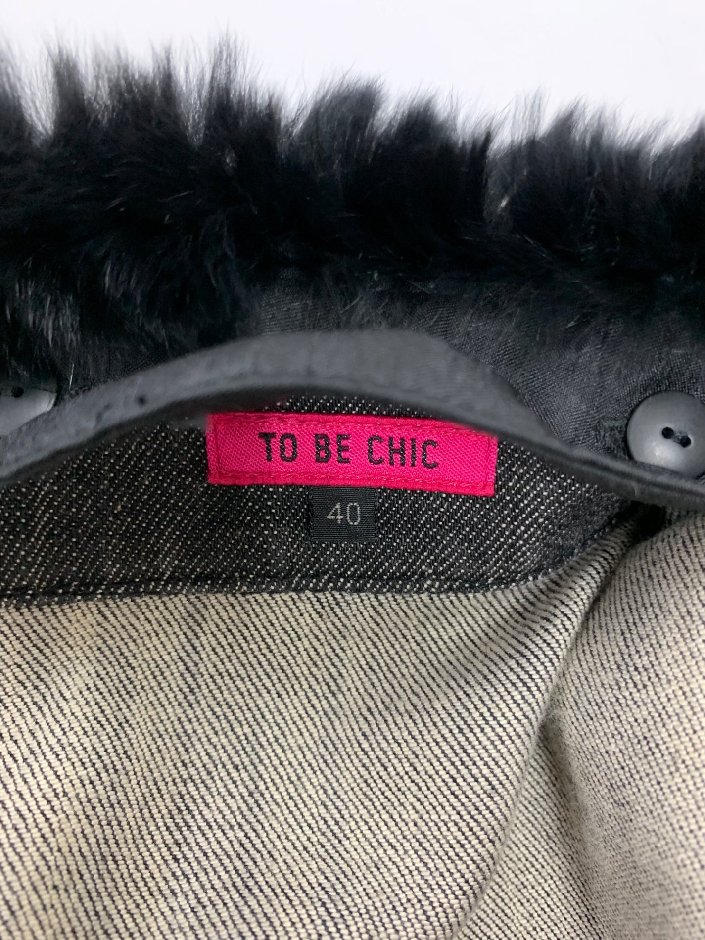 トゥービーシック W5E01-408-09 デニムジャケット 40 ブラック スパンコール ラビットファー付き ITL2N4GH7MDG