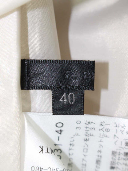 トゥービーシック W5S07-631-40 スカート 40 ベージュ エンボス フラワーモチーフ ラメ フレアー ITI8JMQF1C0C