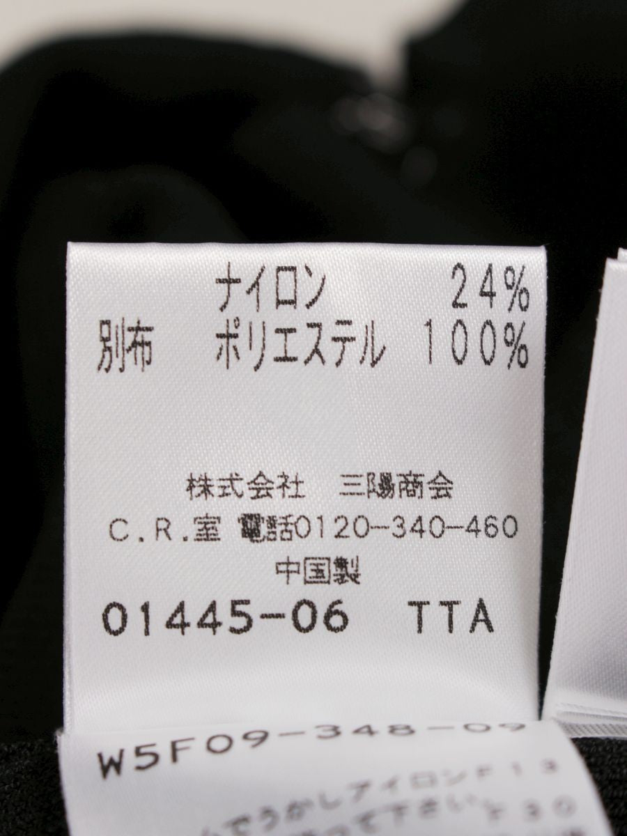 トゥービーシック W5F09-348-09 カーディガン 2 ブラック フラワーモチーフ ビジュー IT0UMXWCX0RK